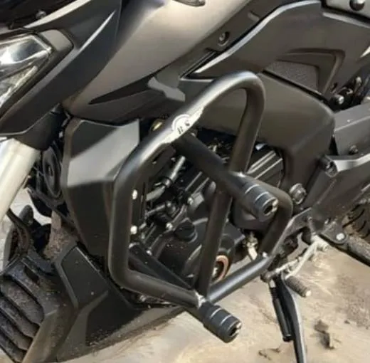 Bs auto  DOMINAR 400 BS6 SLIDER CRASH GUARD IN STAINLESS STEEL BLACK POWDER COATED view 3