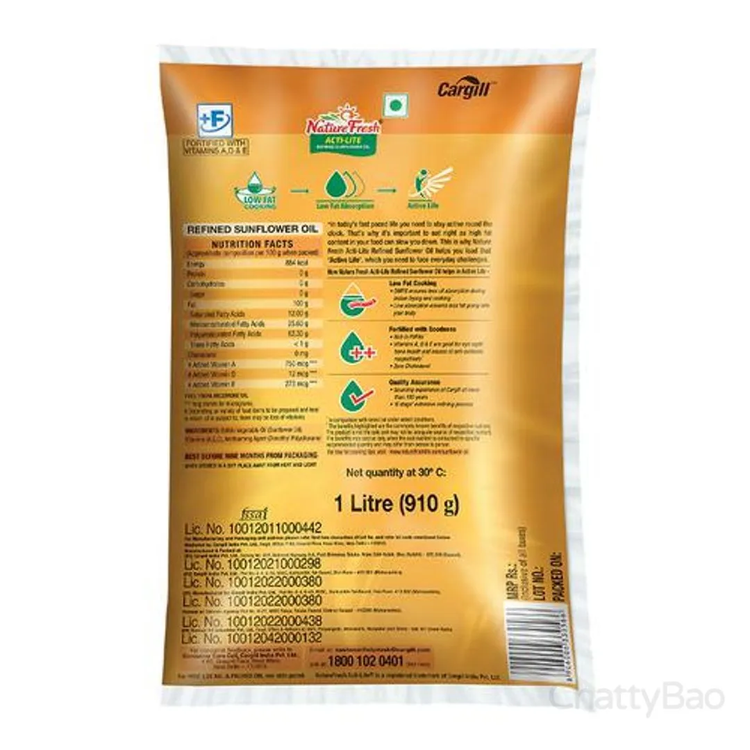 Nature Fresh Acti Lite Refined Sunflower Oil Pouch 1 L view 2