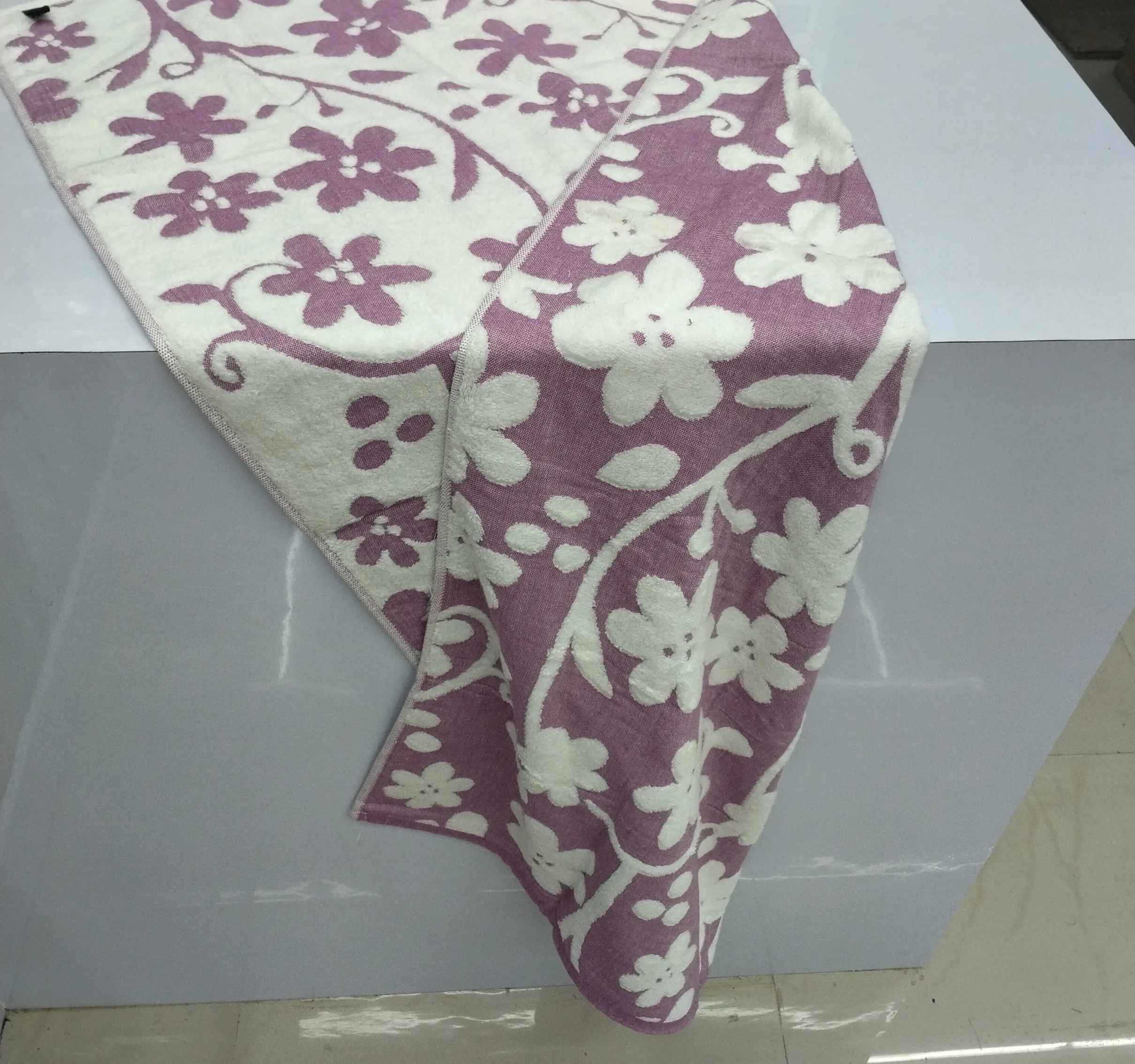 Floral Bath Towel Large view 2