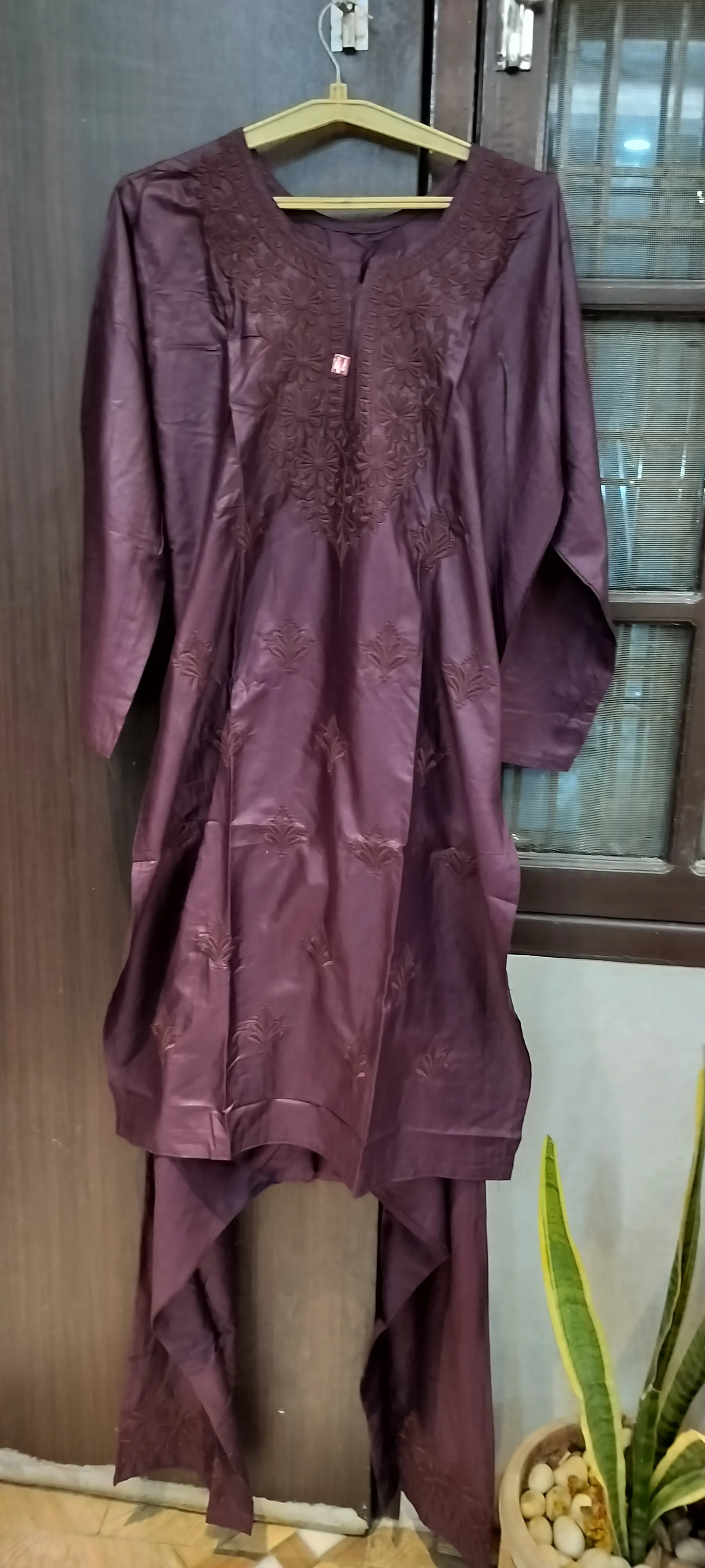 Embroidered Kurta Set Fabric Rayon view 2