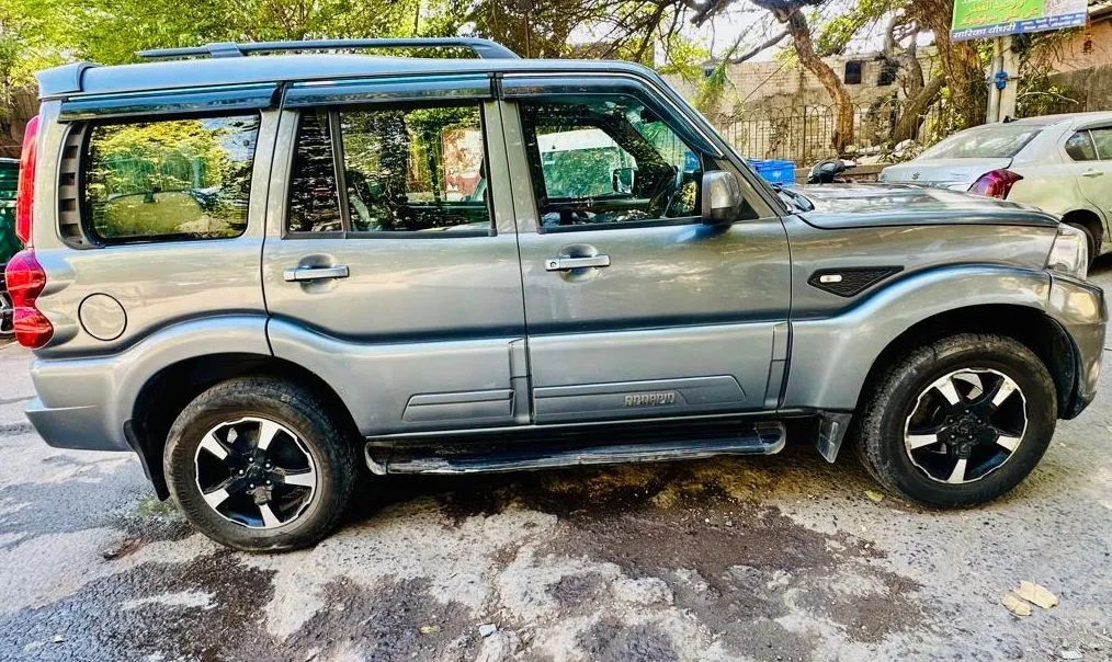 Mahindra Scorpio view 5