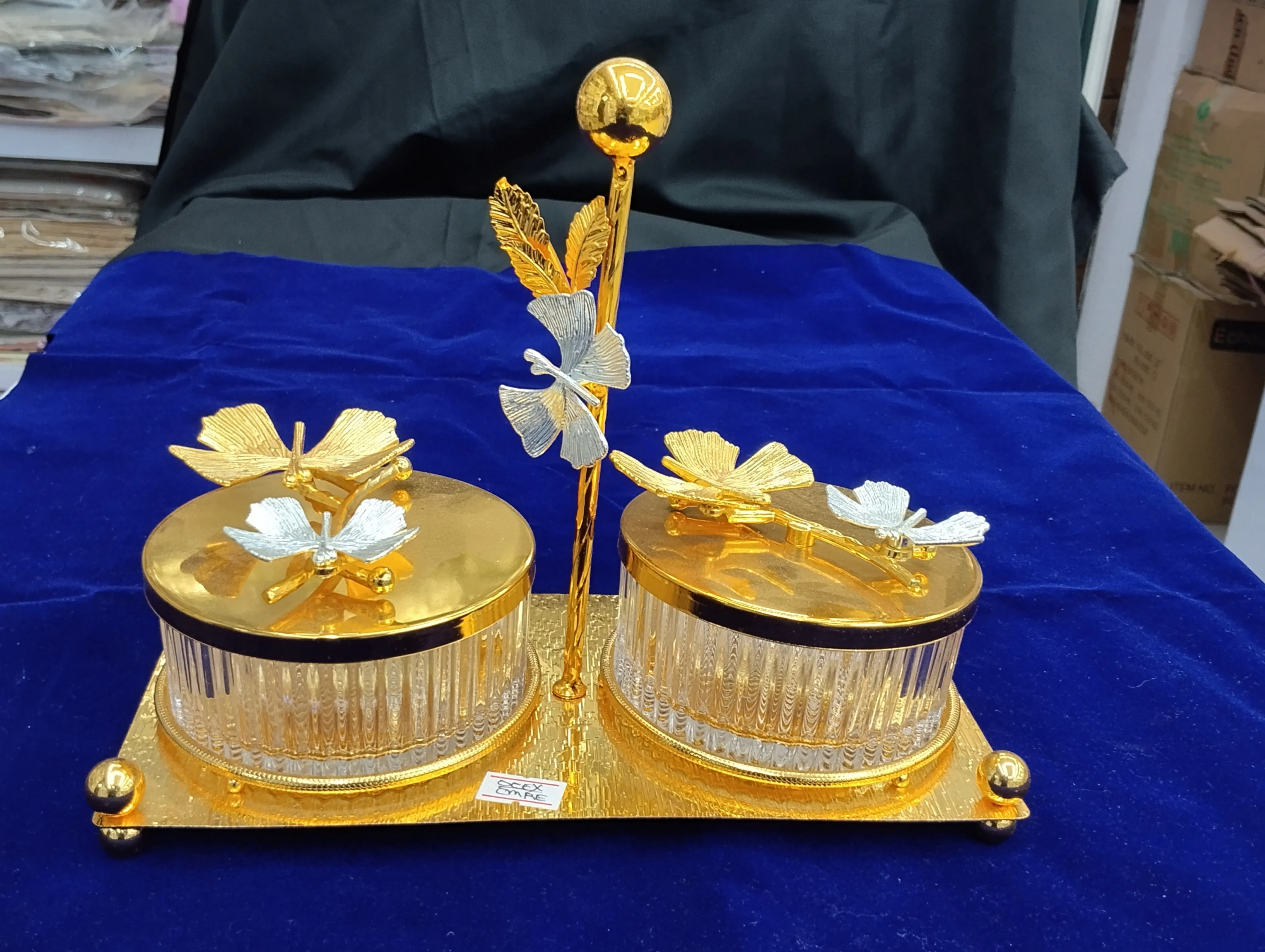 Golden Butterfly Serveware Set view 2