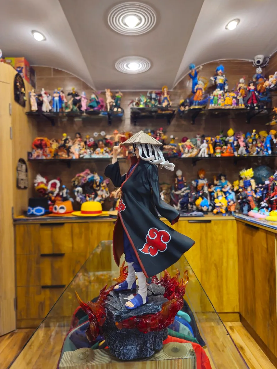 Naruto Shippuden – Uchiha Itachi (Akatsuki Cloak & Susanoo Base Ver.) – LED Edition view 2