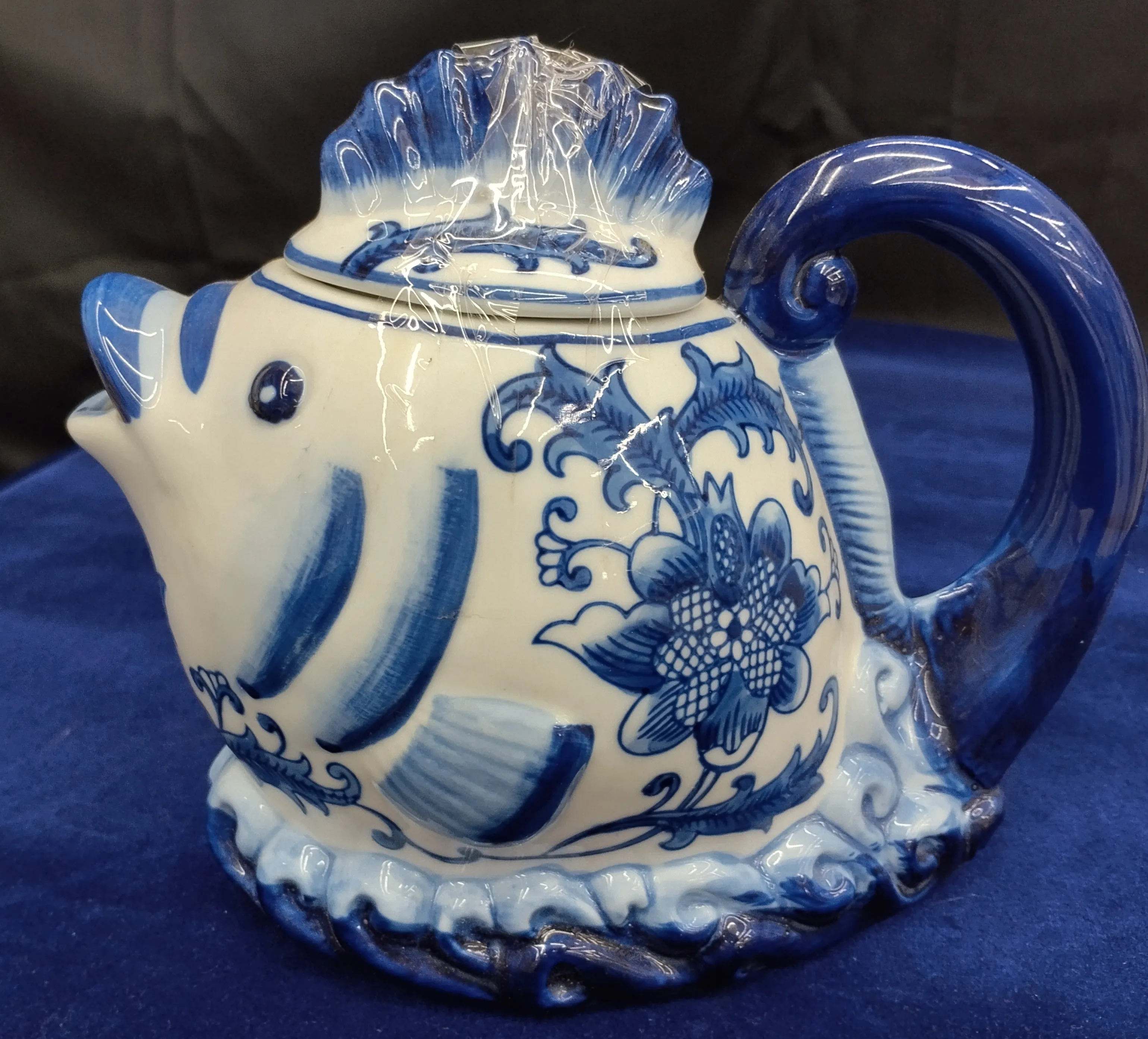 Fish-Shaped Teapot view 2