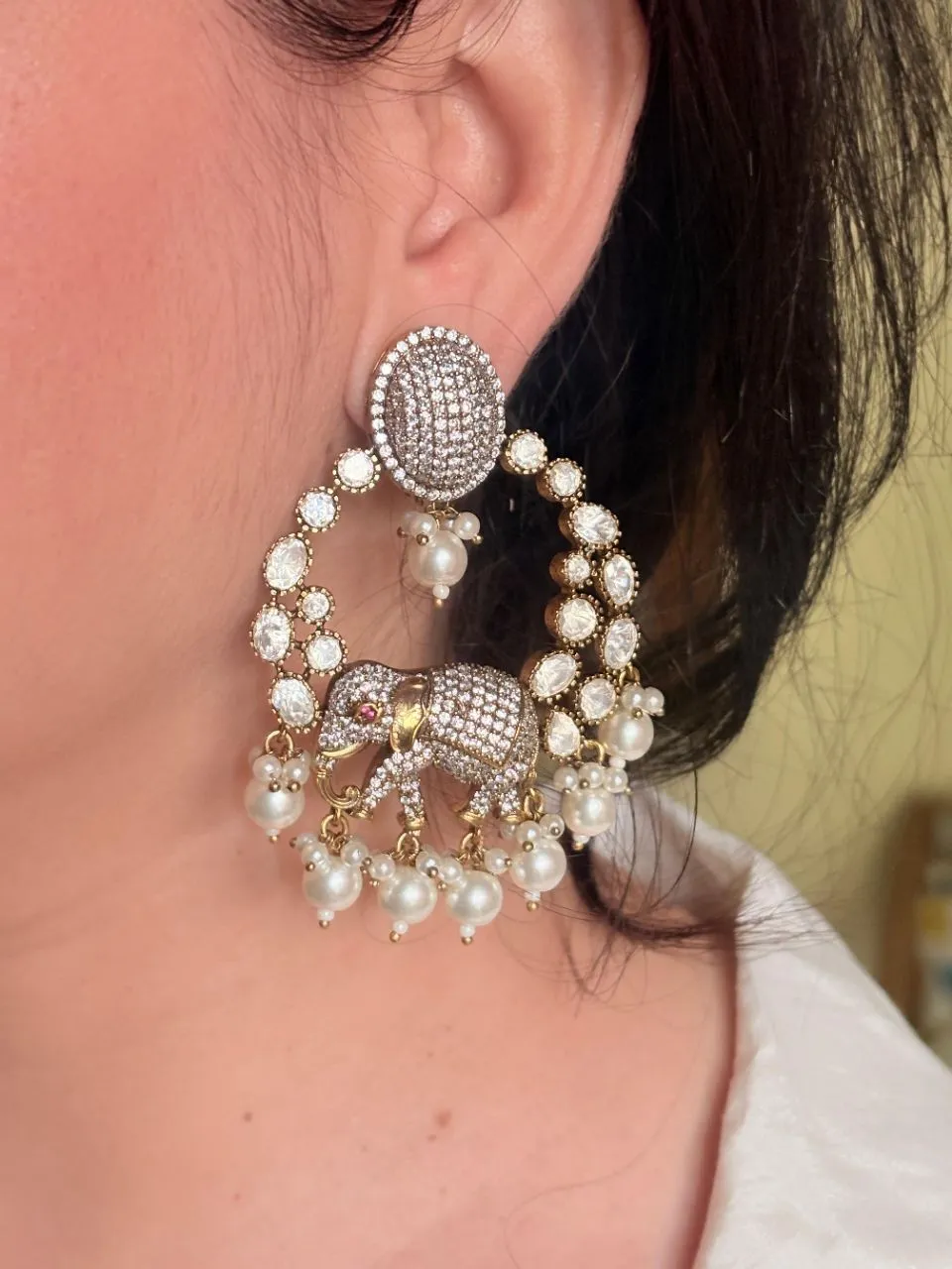Chandbali Earrings view 2