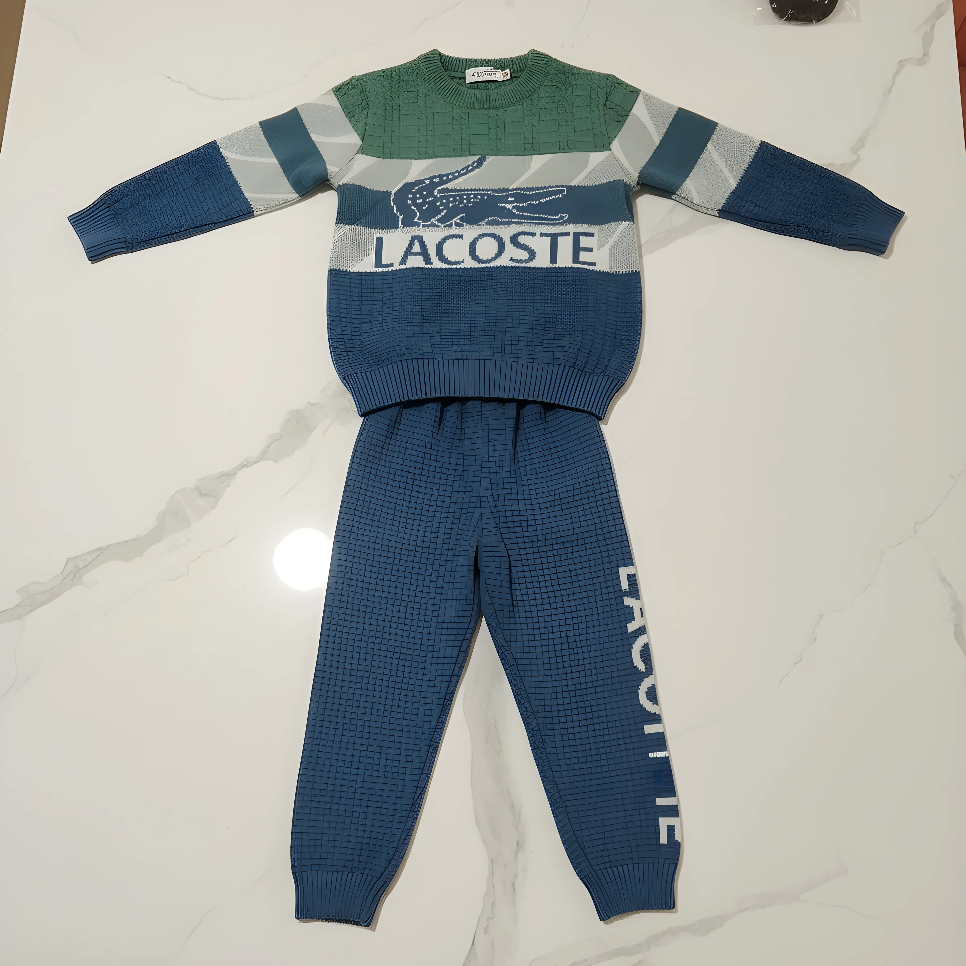 Tha Mirror Story Sweater 389 view 2