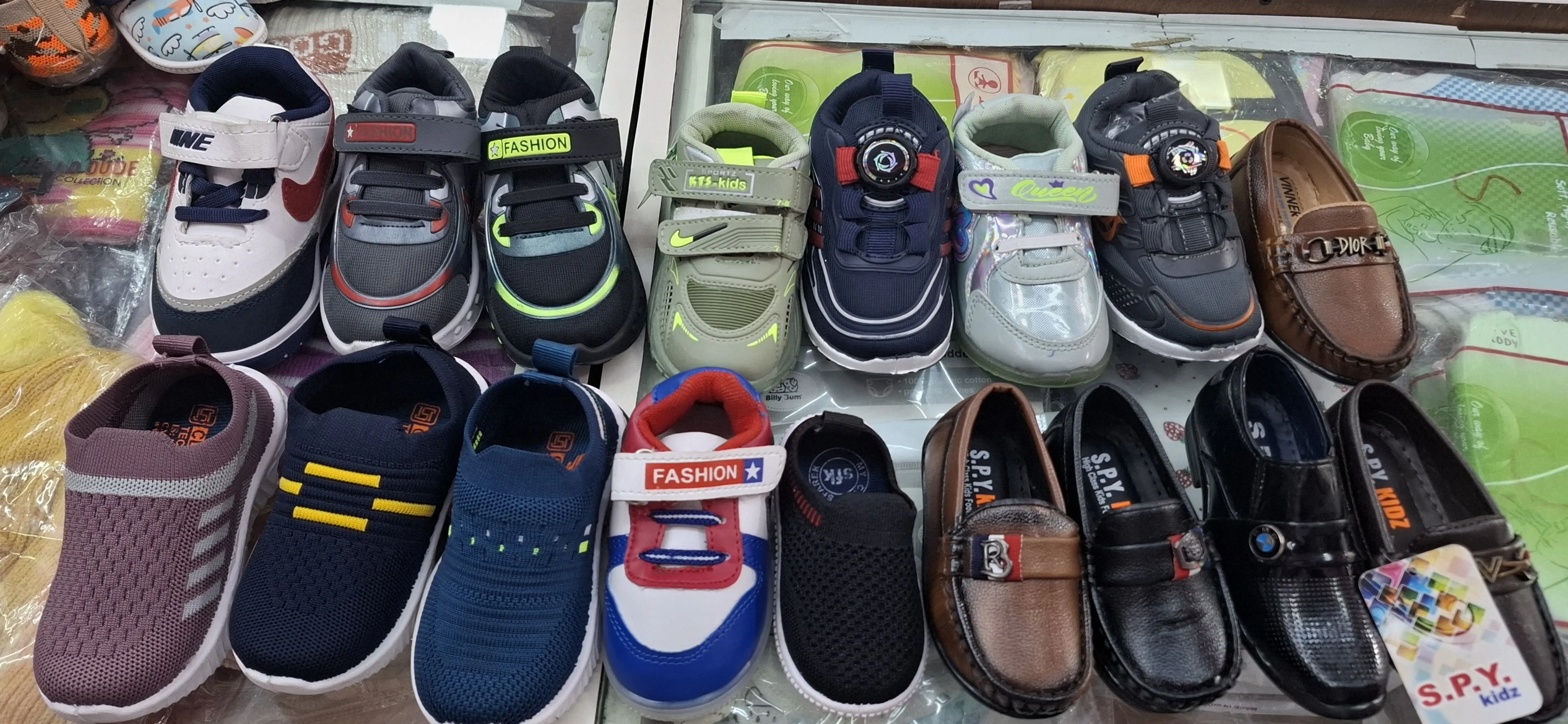 Kids Sports Shoes view 2