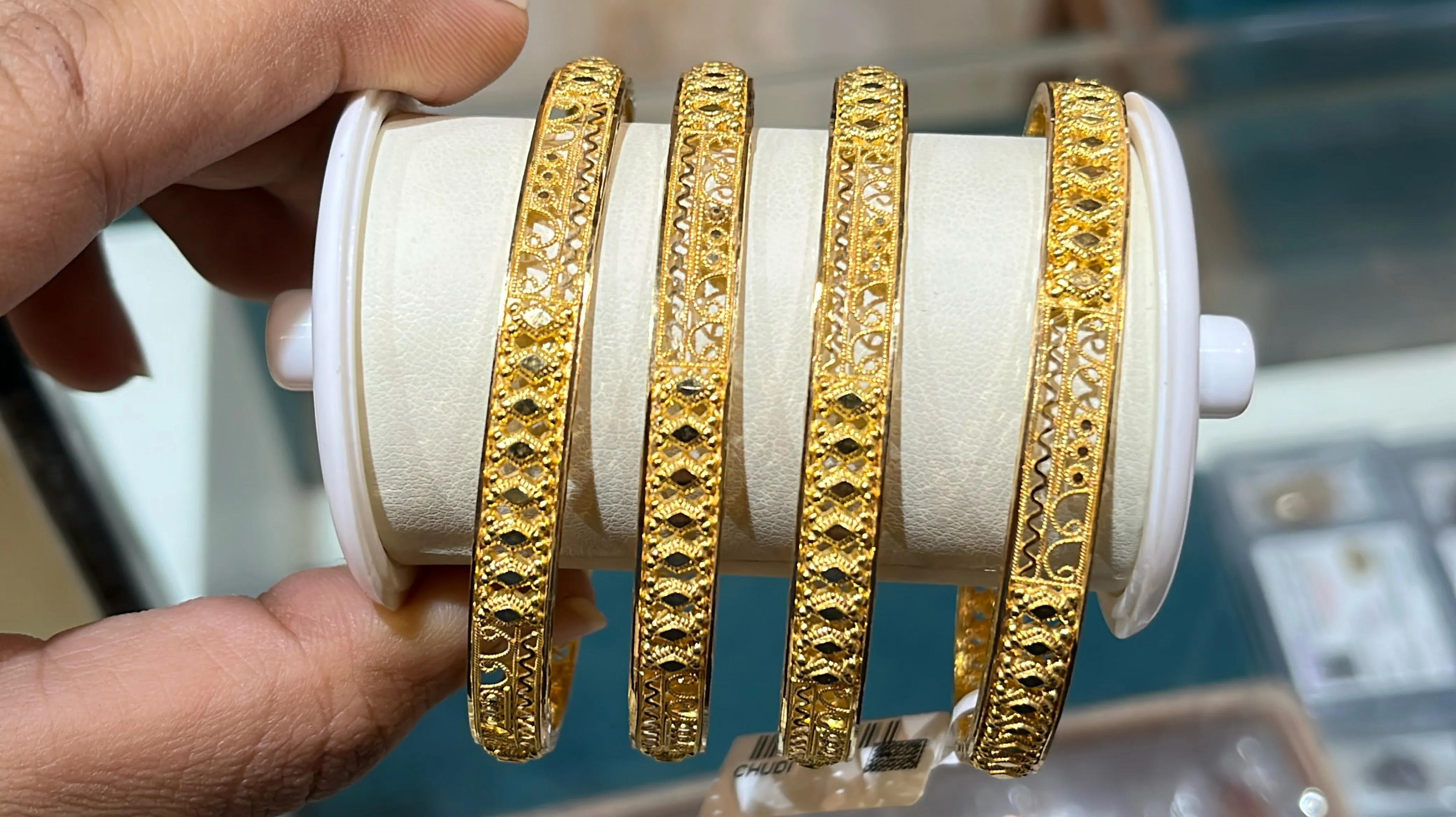 Turkiesh Gold Bangles view 3