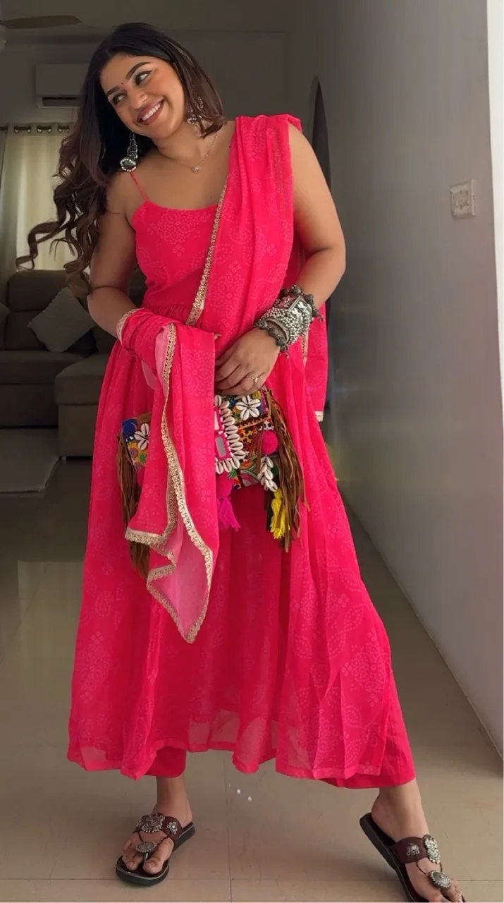 ‘Rimjhim’ Bandhani Suit set - Fushia Pink view 3