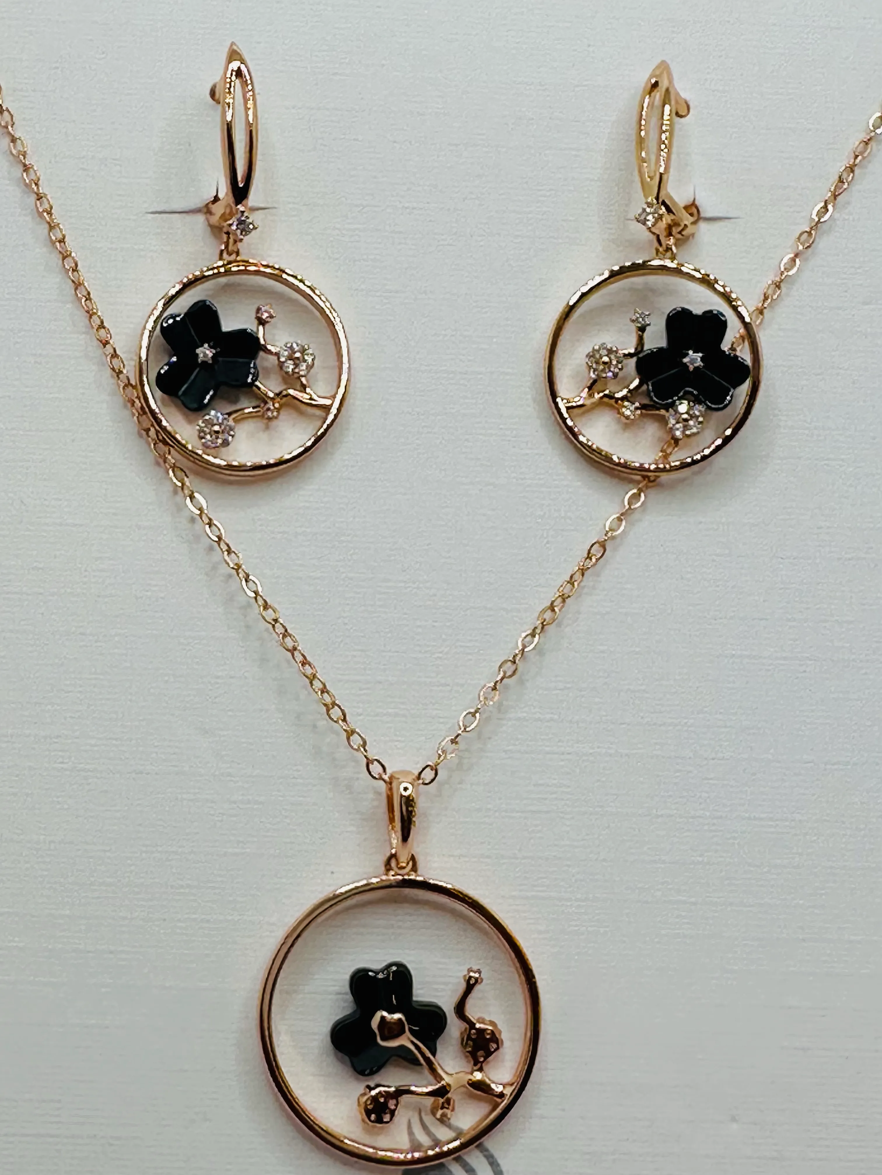 Ceramic Pendant Earrings Set view 3