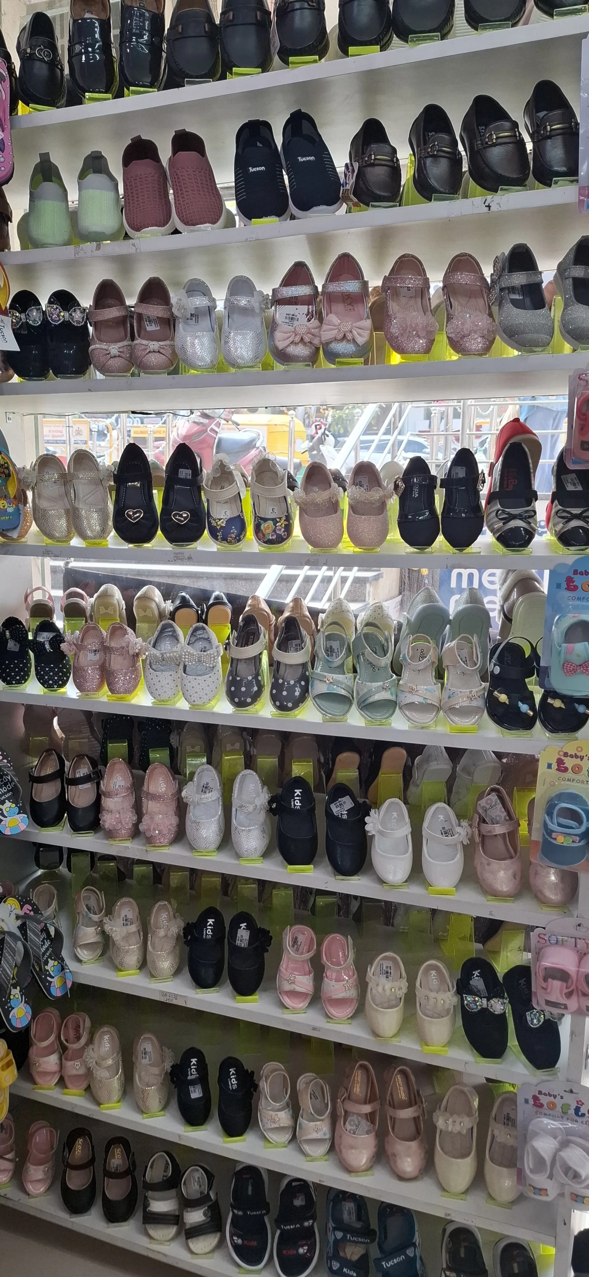 Kids Shoes.. view 2