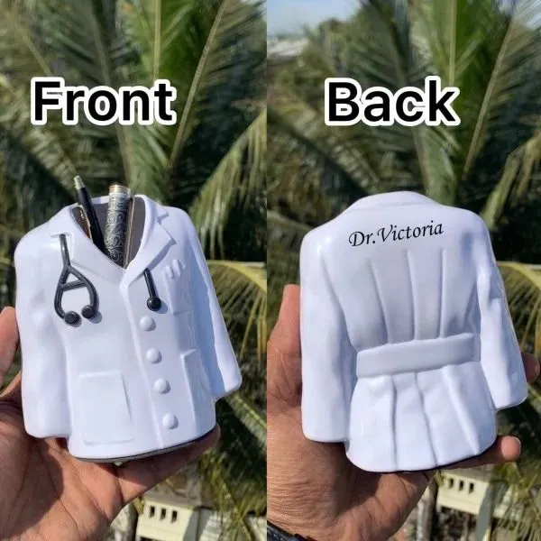 Doctor Pen Stand view 2