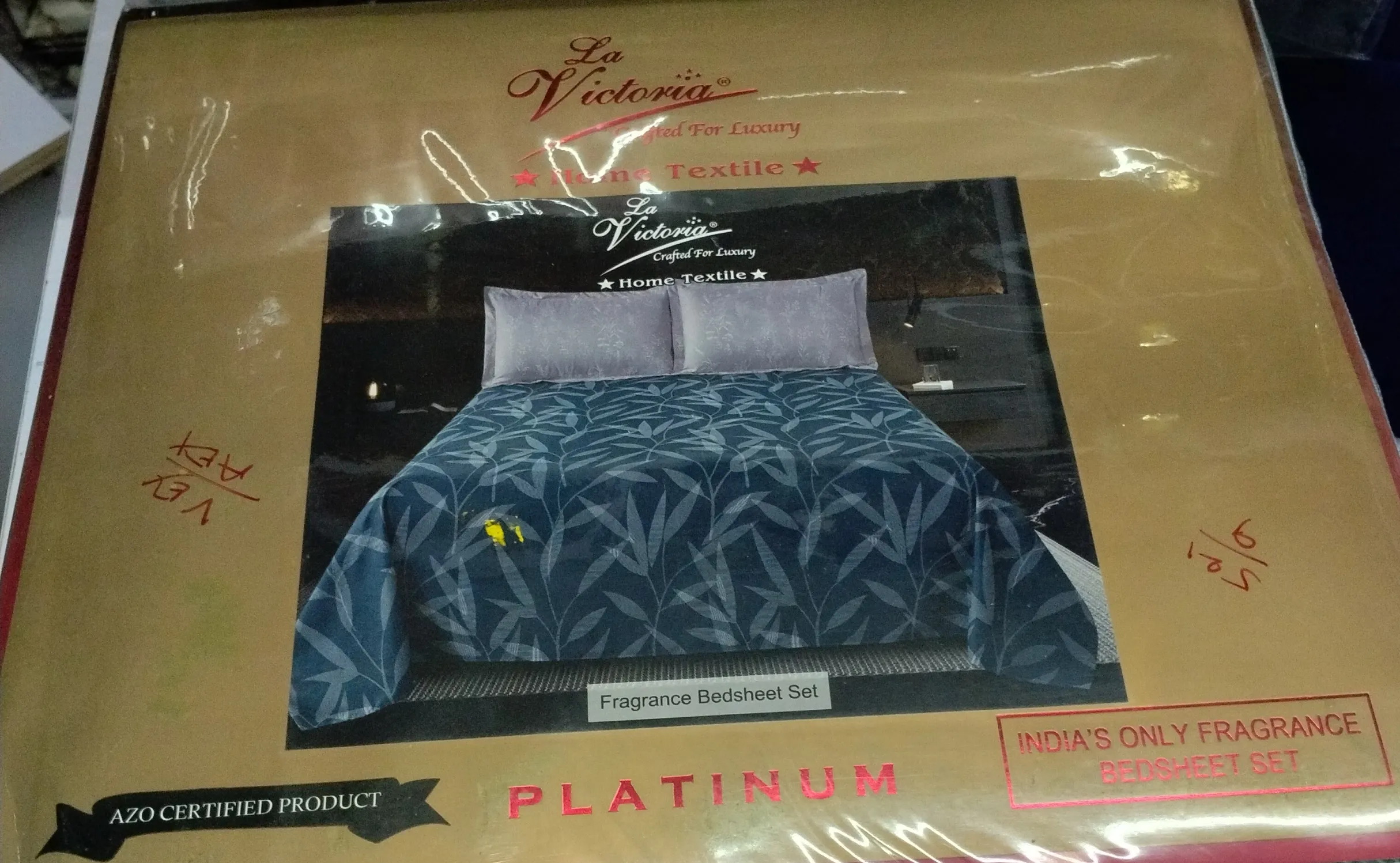 La Victoria Fragrance Bedsheet Set With Leafy Motifs view 2