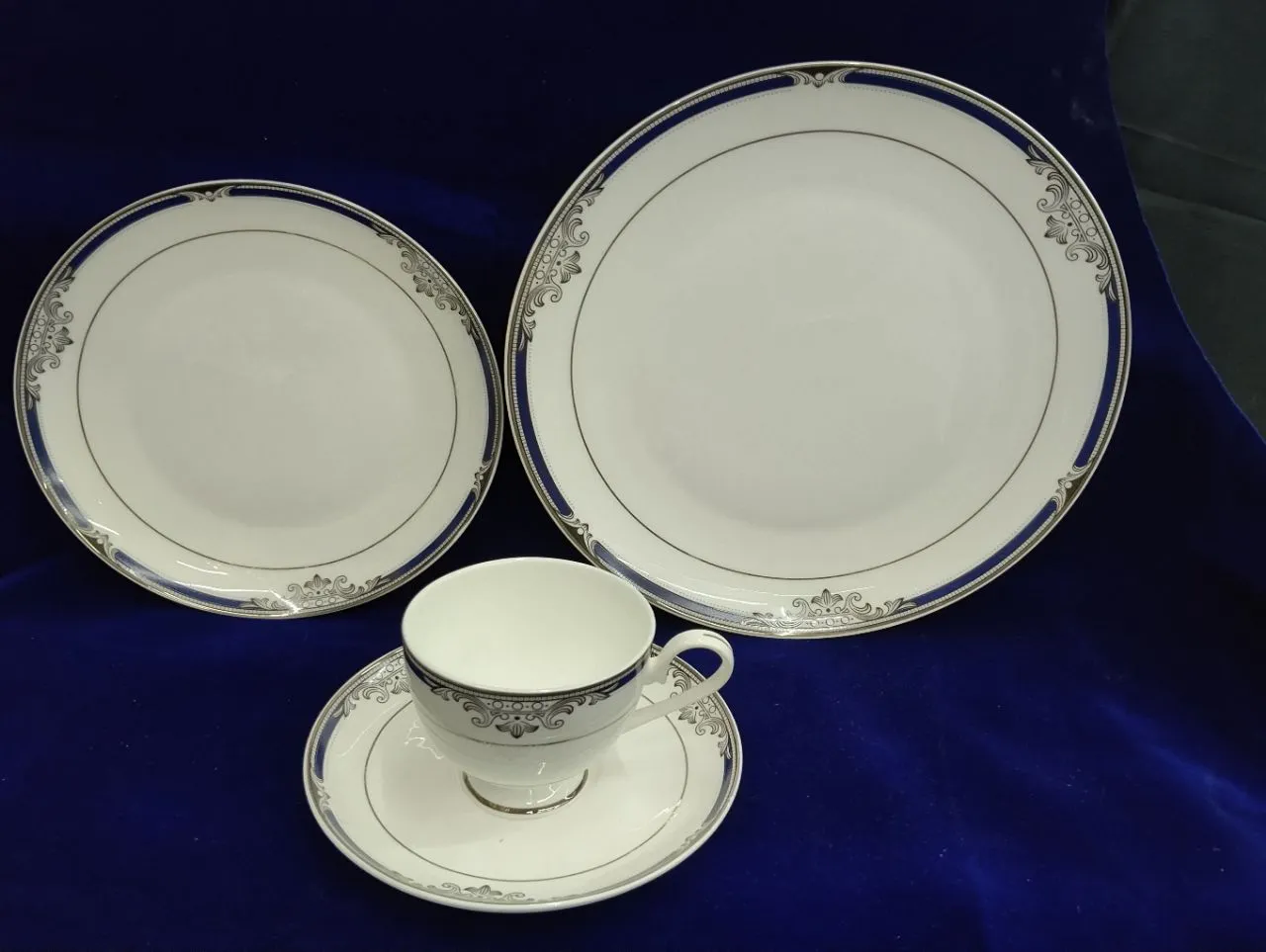 Elegant Porcelain Dinner Set view 2