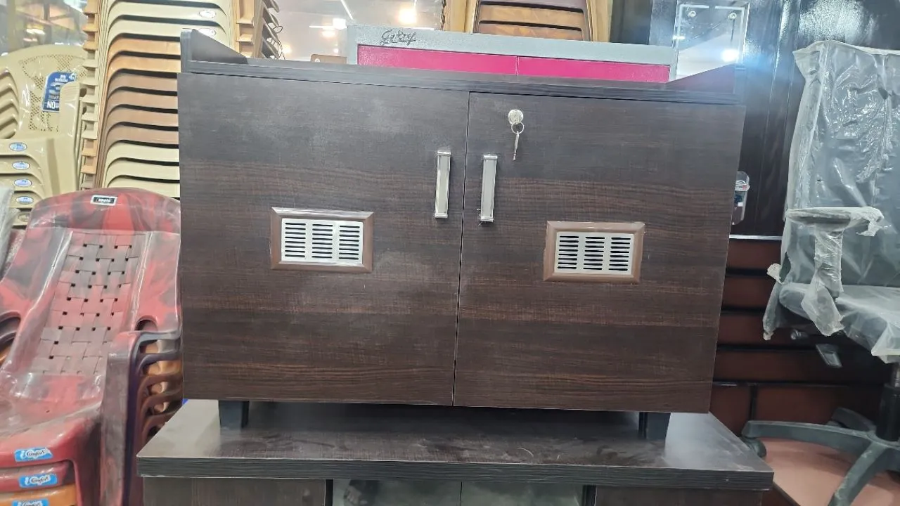 Shoe Cabinet view 3