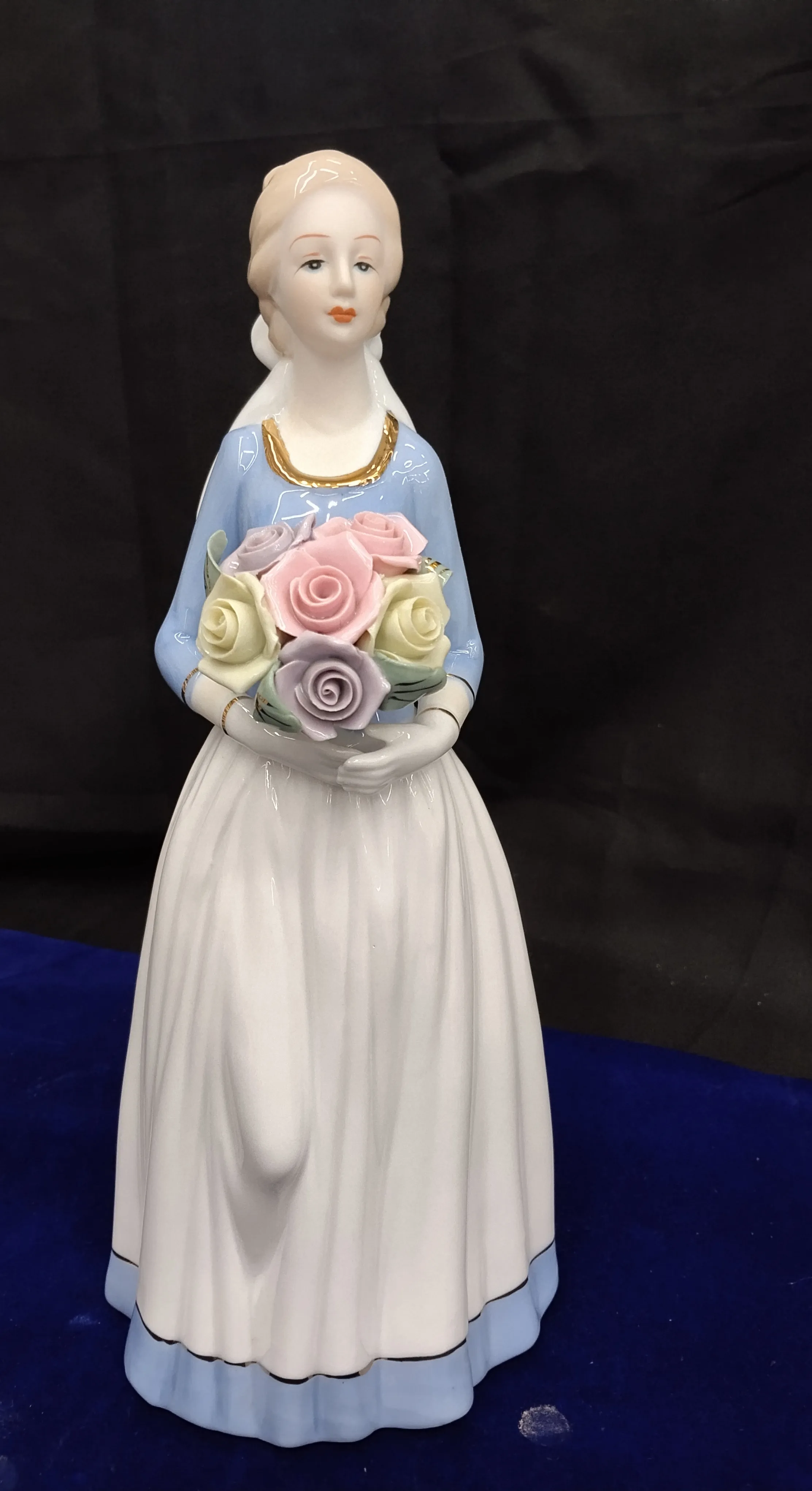 Porcelain Lady Figurine view 2