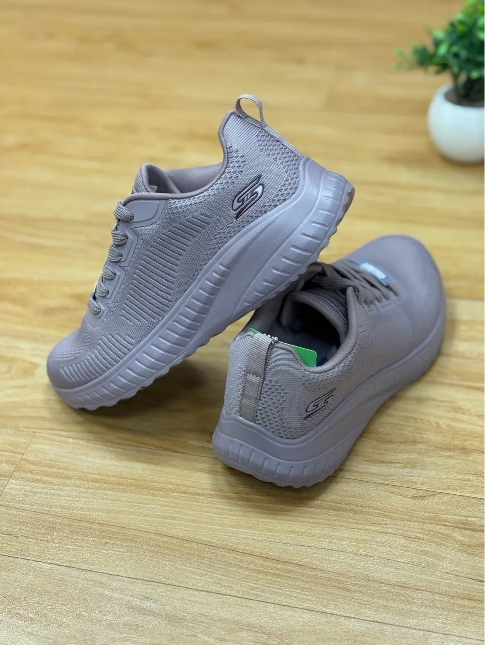 Sketchers Shoes view 3