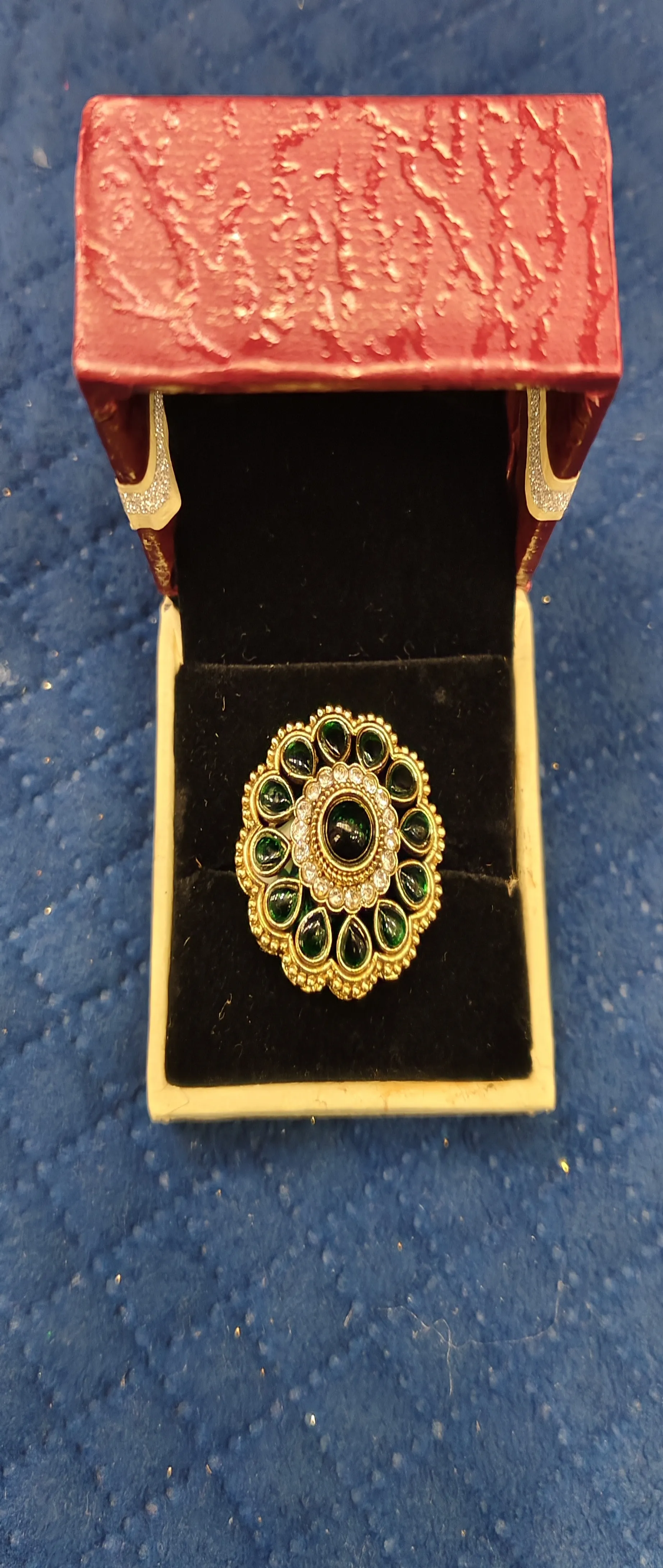 Gold-Plated Circular Green Amarpali view 3