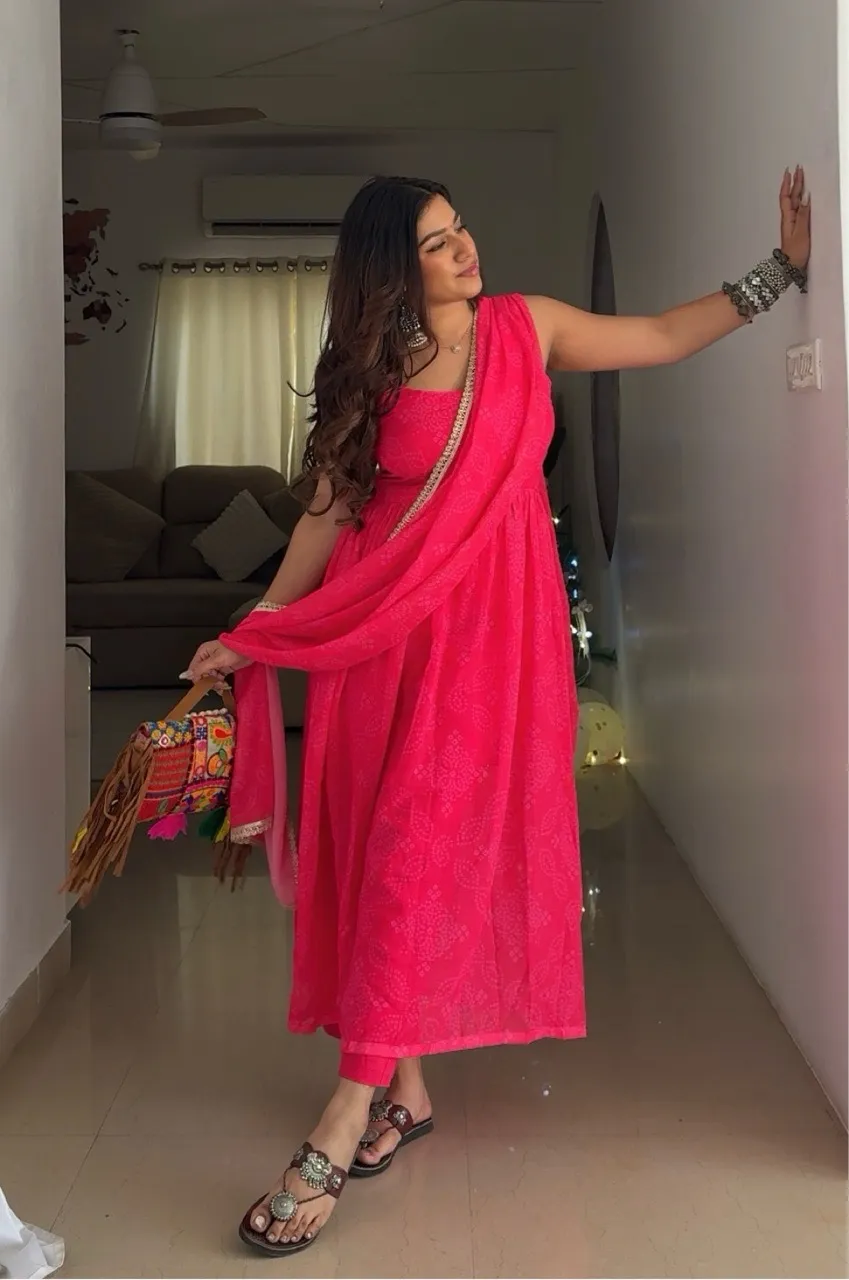 ‘Rimjhim’ Bandhani Suit set - Fushia Pink view 4