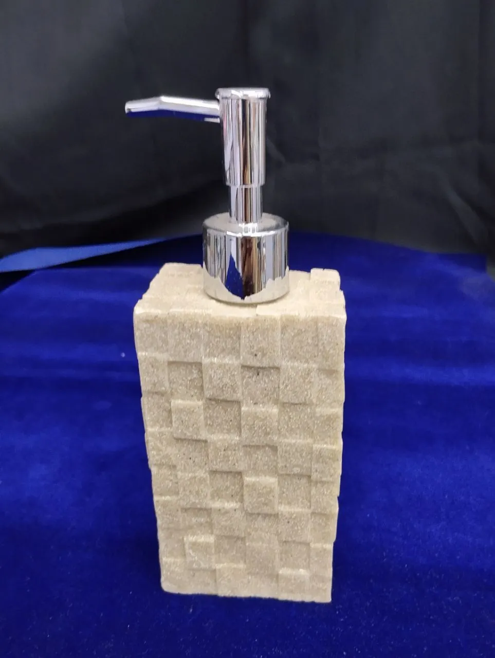 l Bathroom Accessory Set view 6
