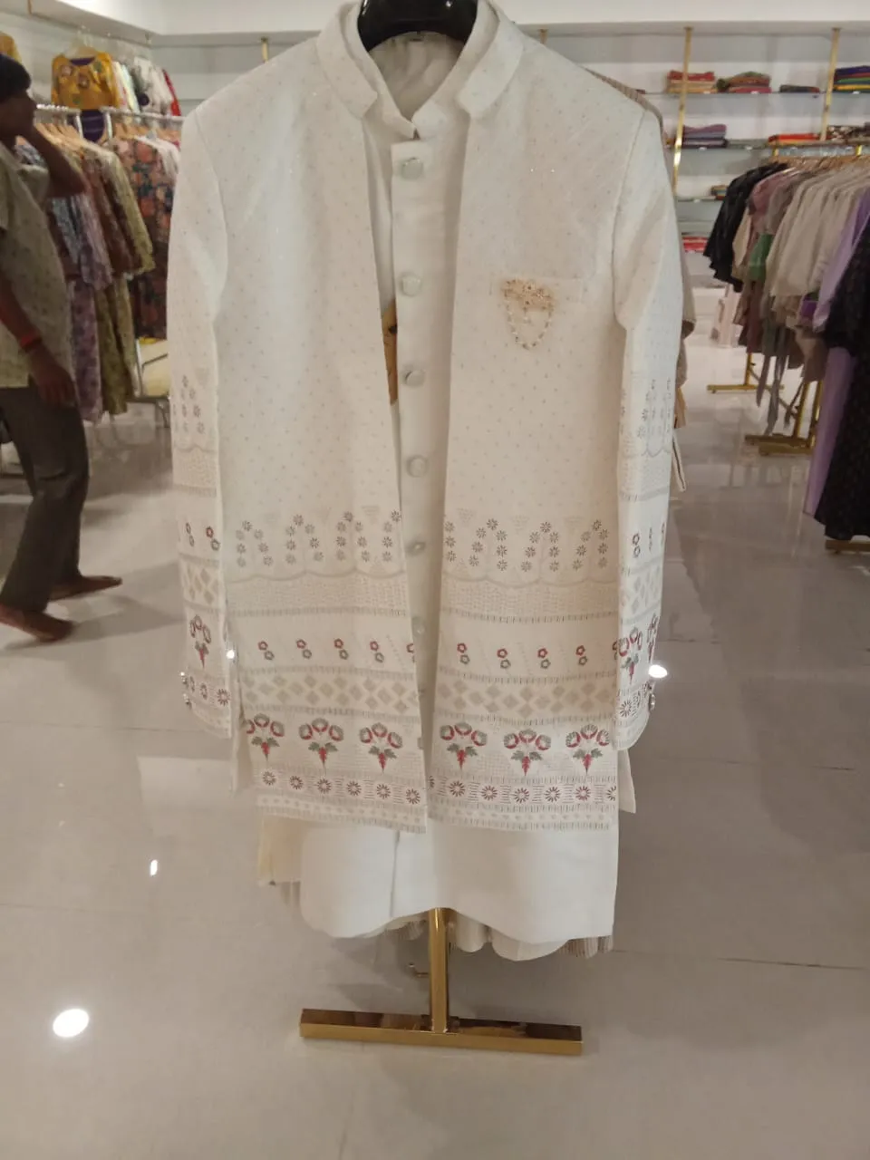 Mens Embroidered Kurta Set view 3