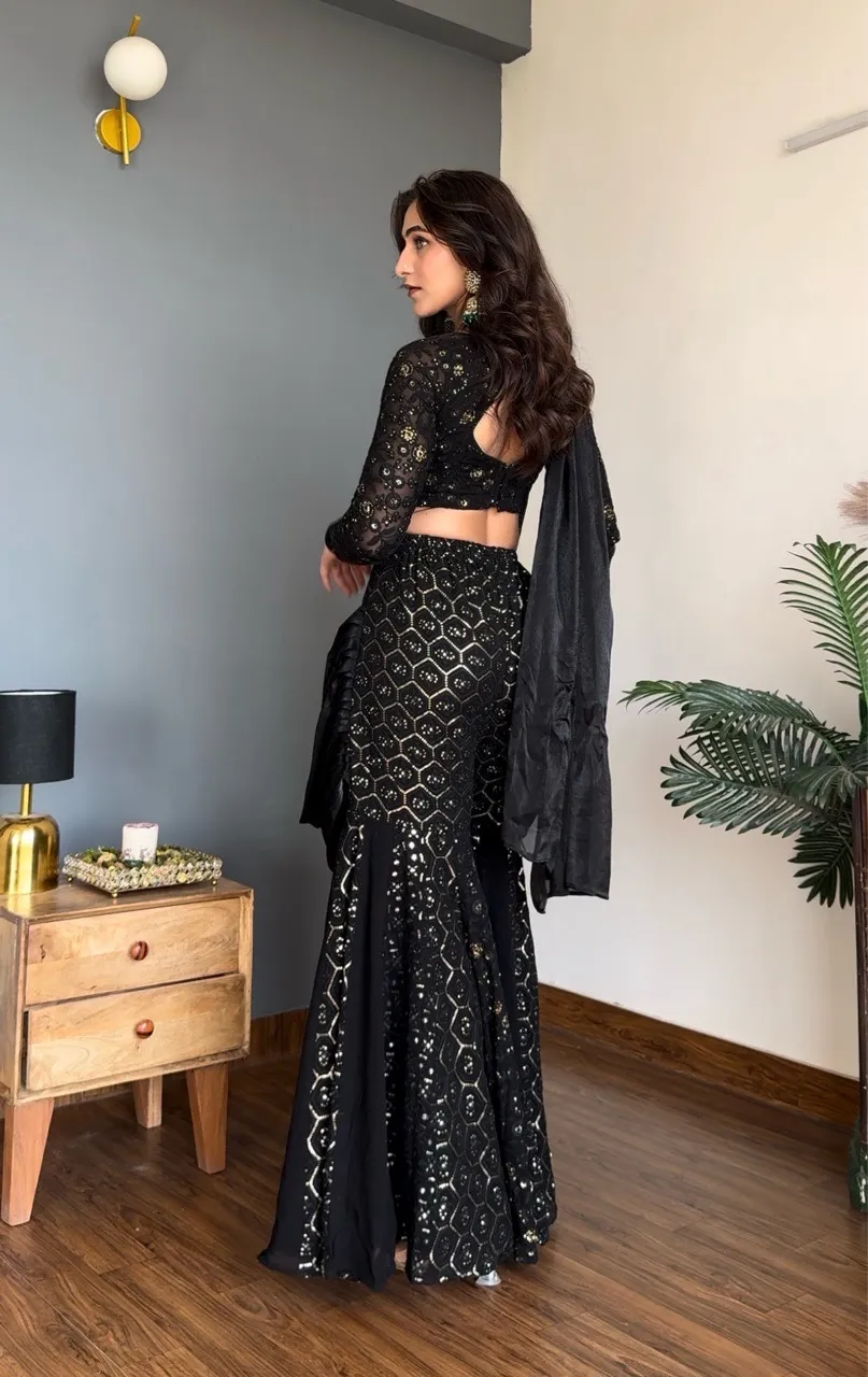 ‘Mehfil’ Sharara Set view 3