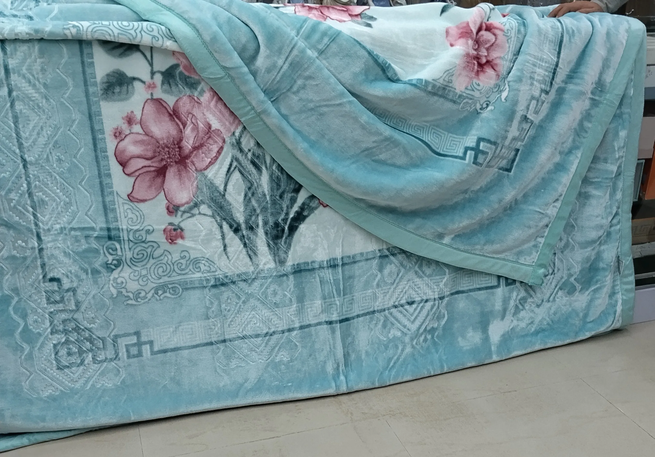 Floral Mink Blanket view 2