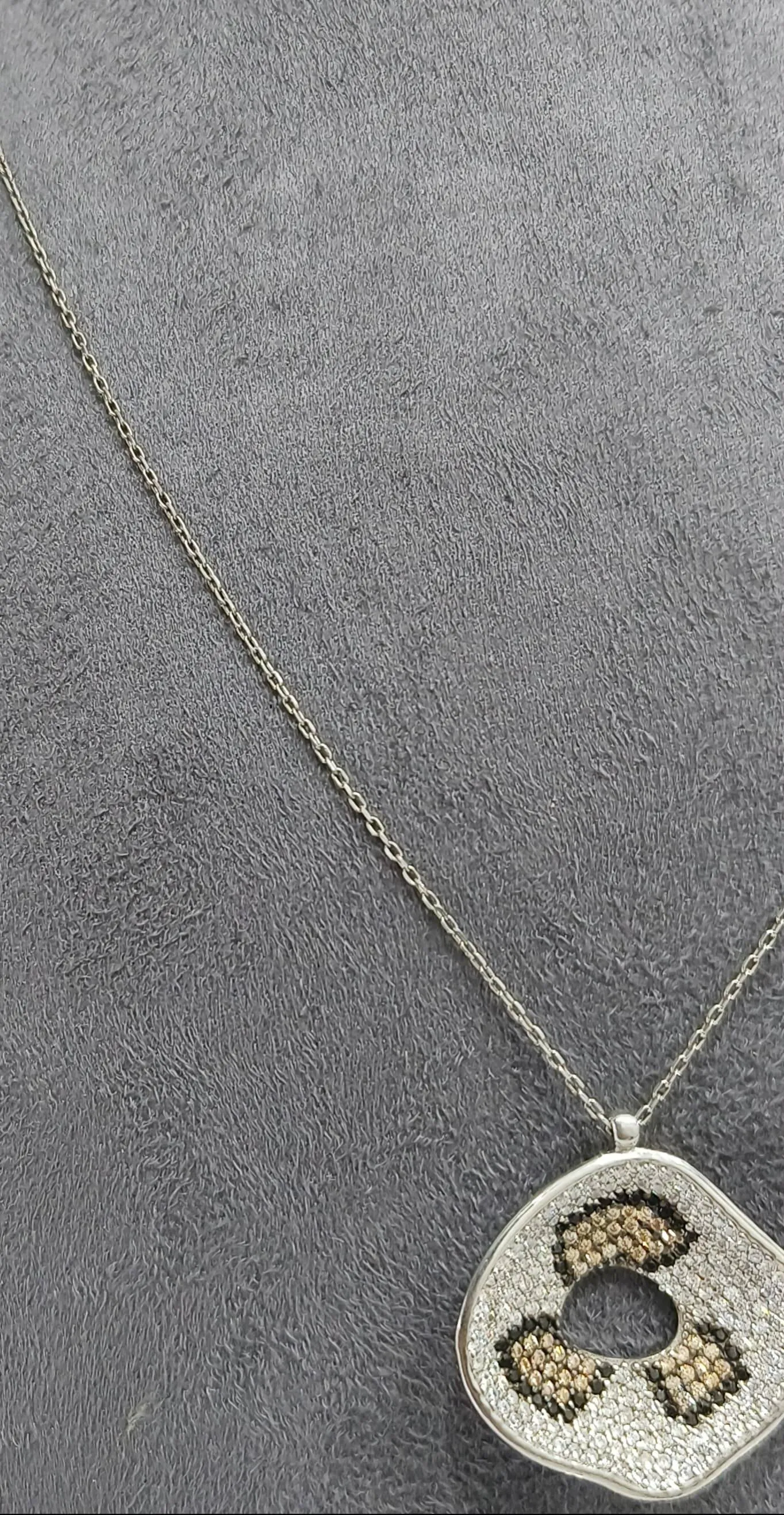 Silver Pendant Necklace (AVSPD-02) view 2