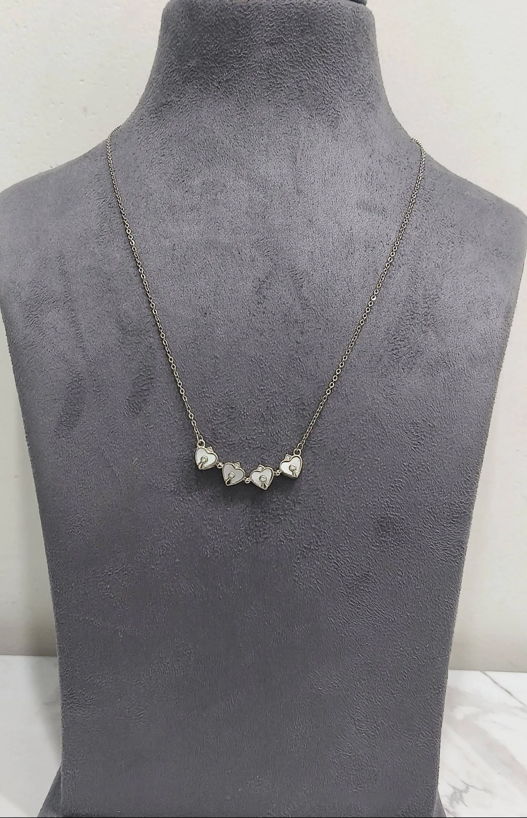 Silver Floral Pendant Necklace (AVSPD-08) view 2