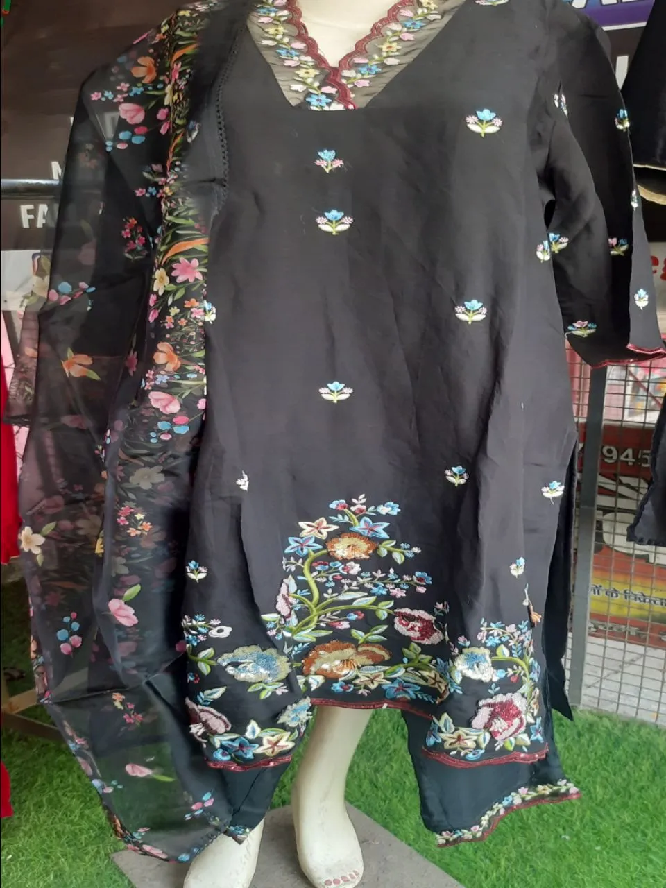 Floral Embroidered Salwar Suit view 2