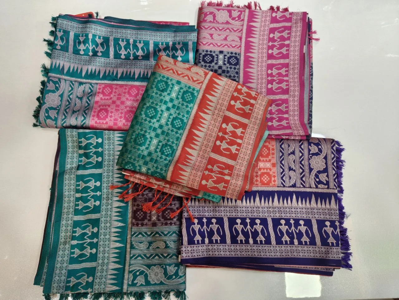 Traditional Woven Tribal Design Saree with Contrast Border & Tassels – Available in Multiple Colours view 3