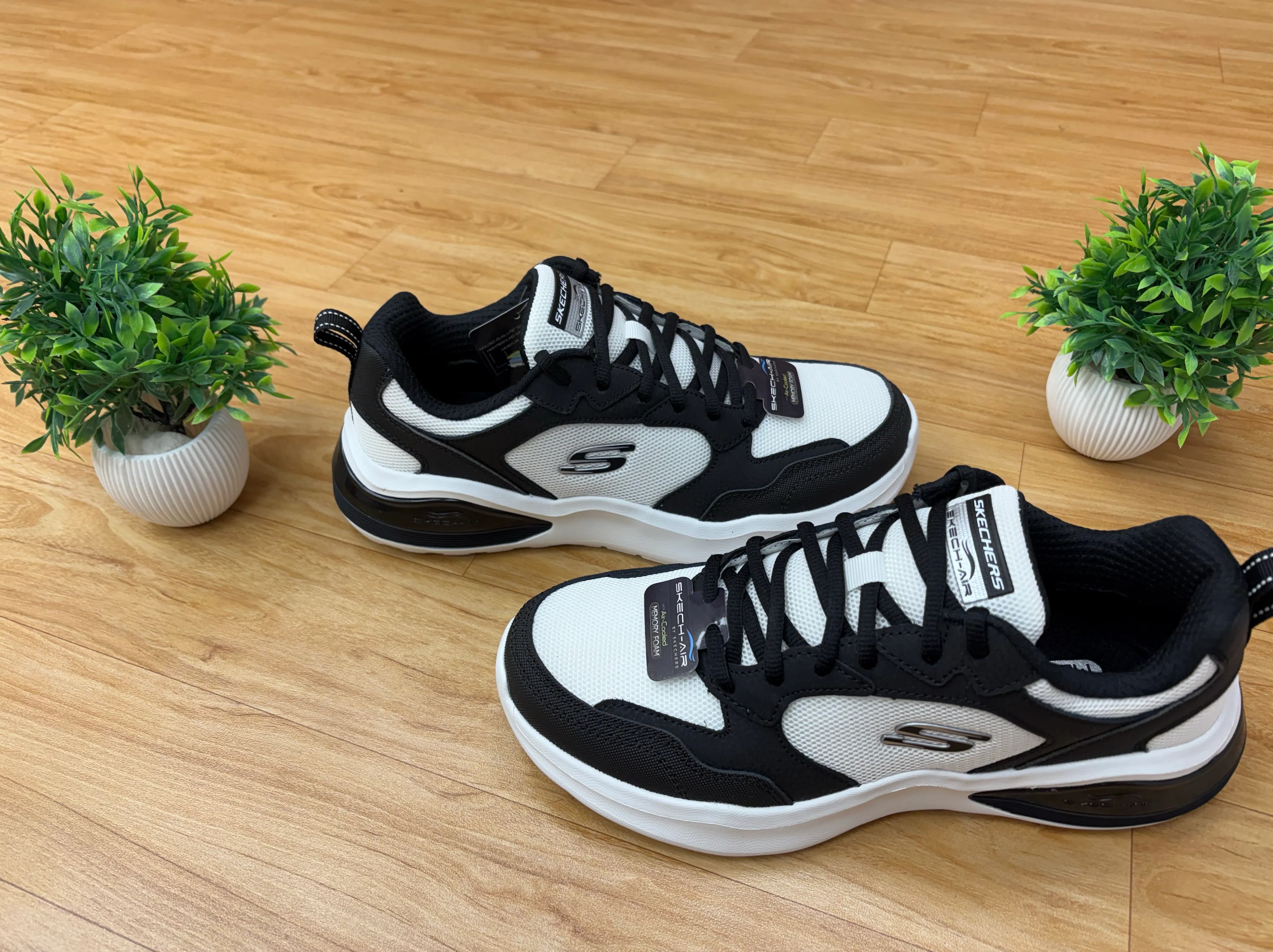 Skechers Sports Shoes view 2