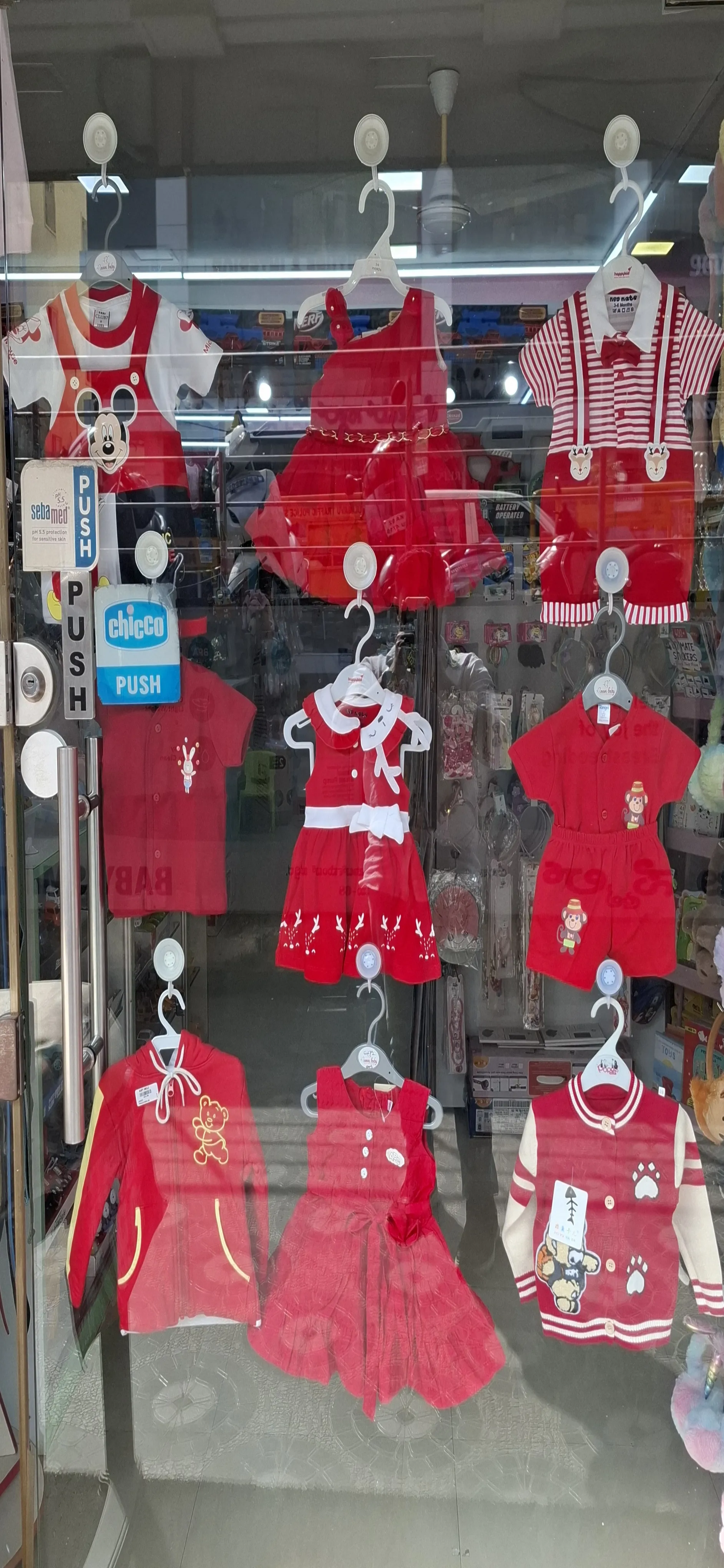 Red Christmas Dresses view 3