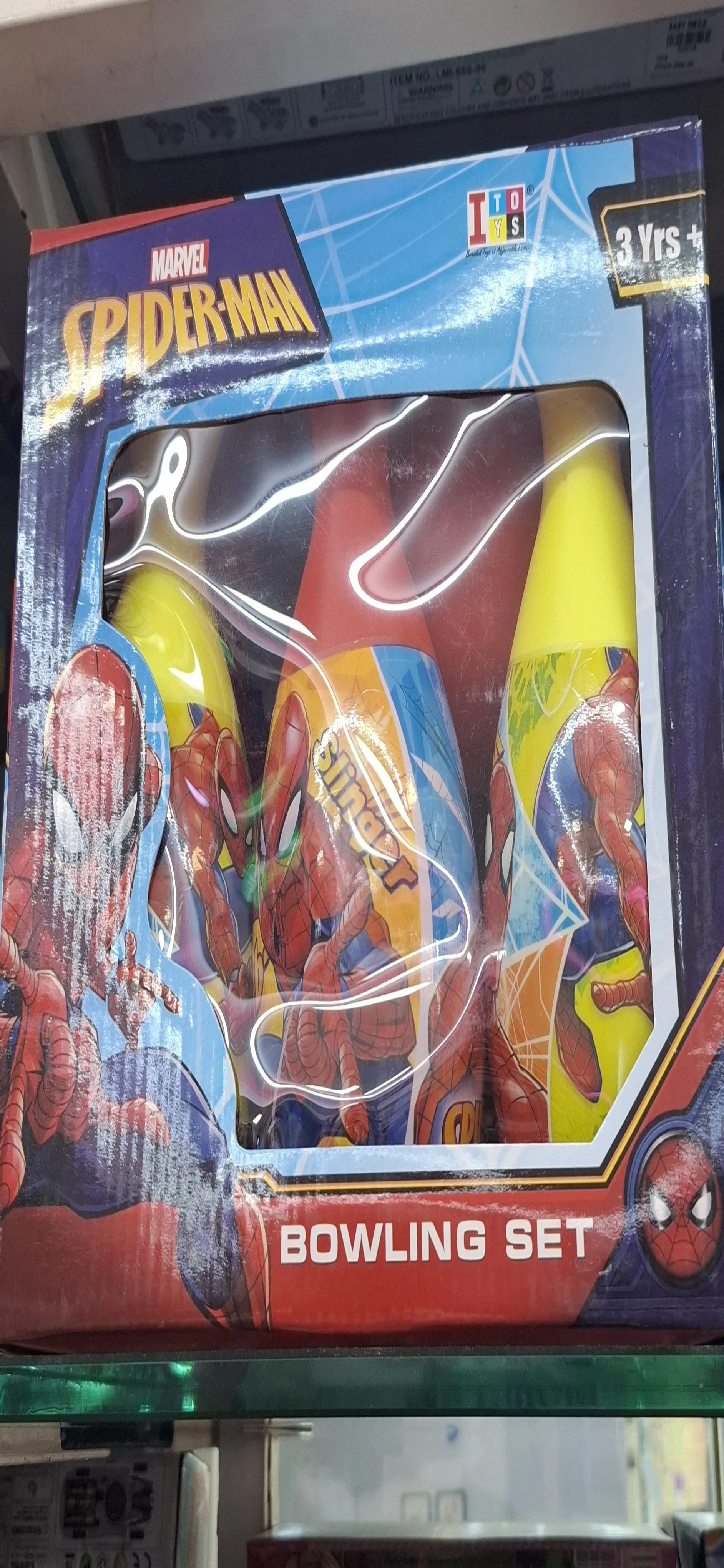 Marvel Spider-Man Bowling Set view 2