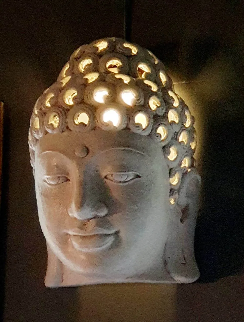 Buddha Head Lighting view 2