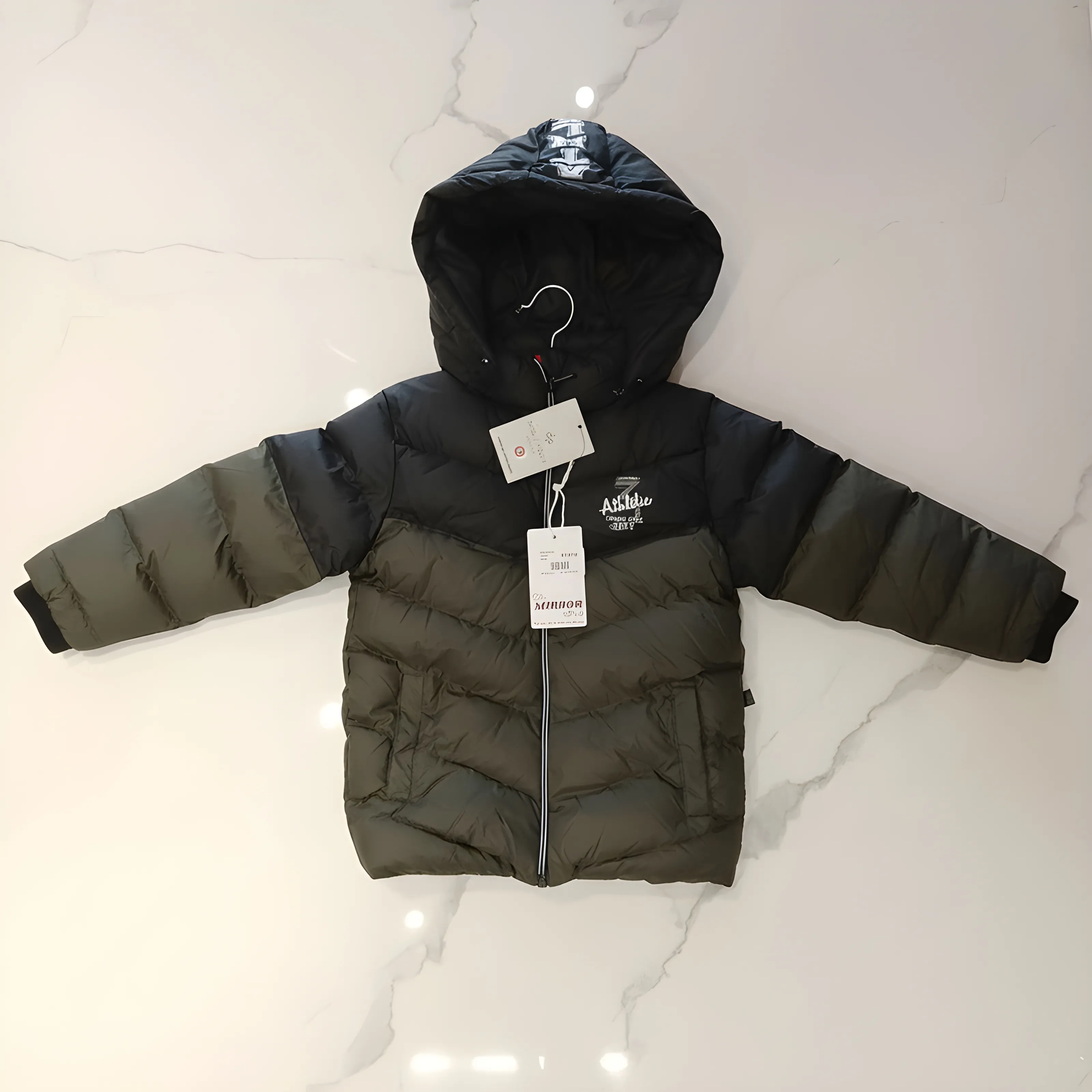 The Mirror Story Jacket 075 view 2