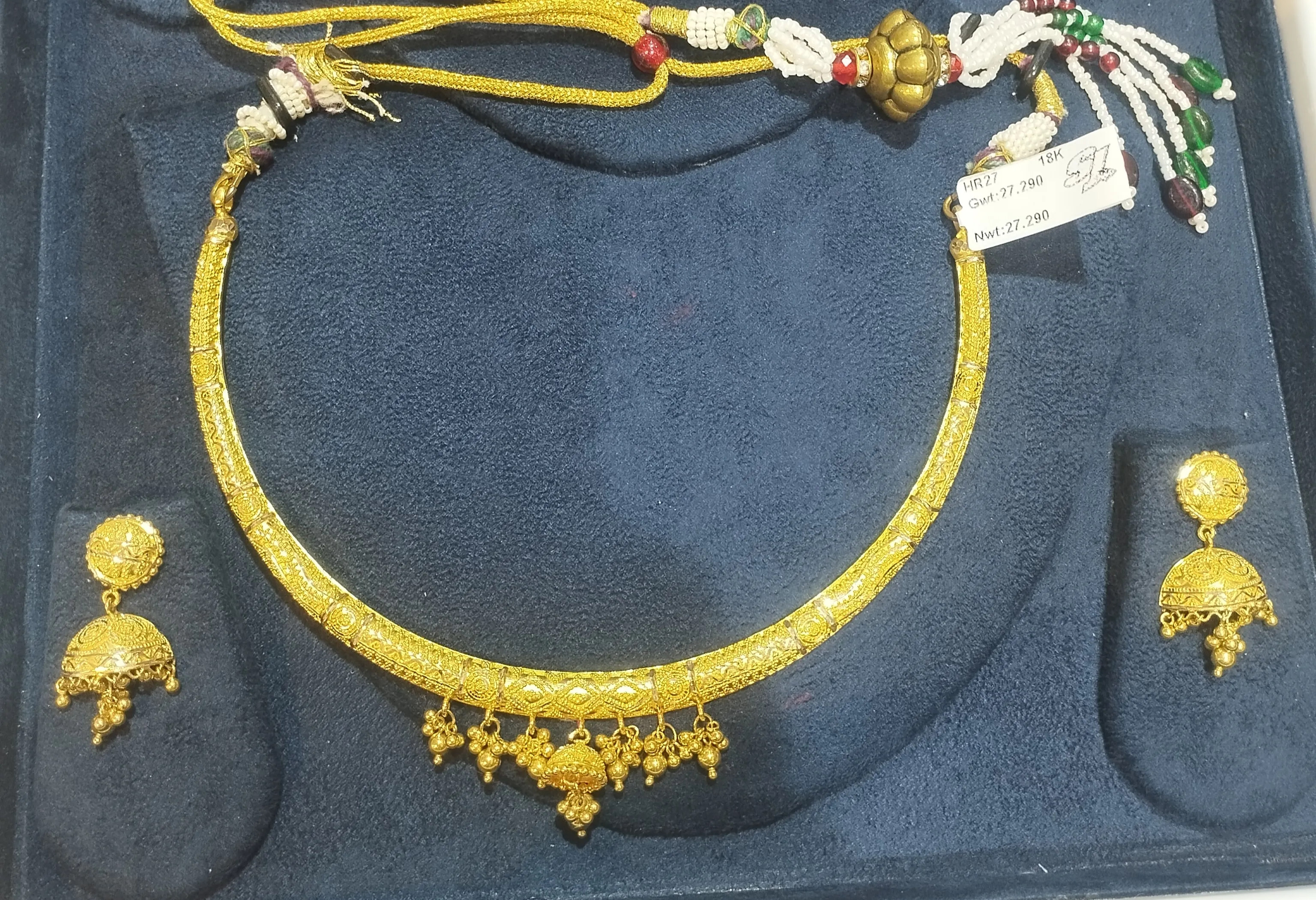 Gold Necklace Set. view 2