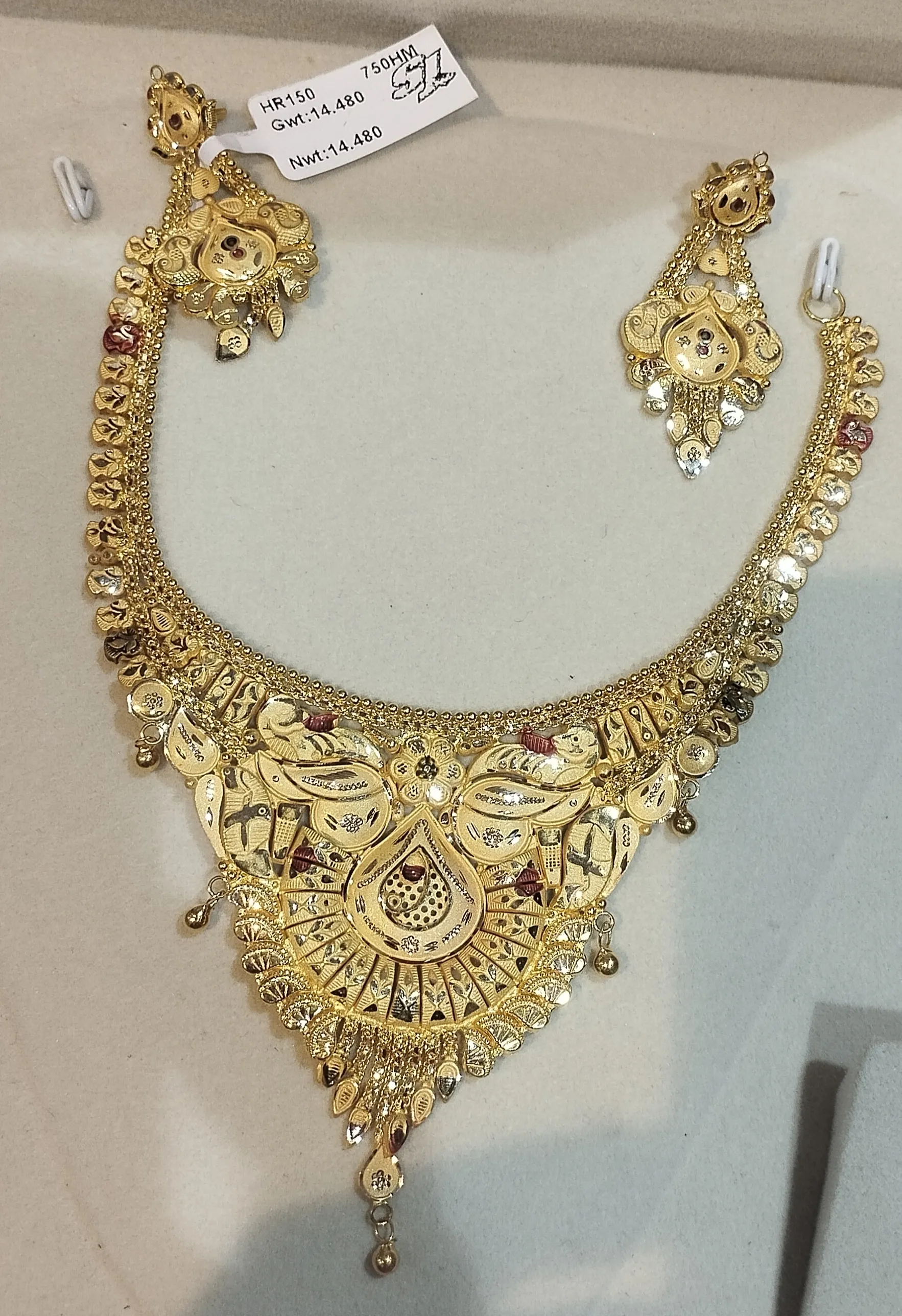 Gold Necklace Set👍 view 2