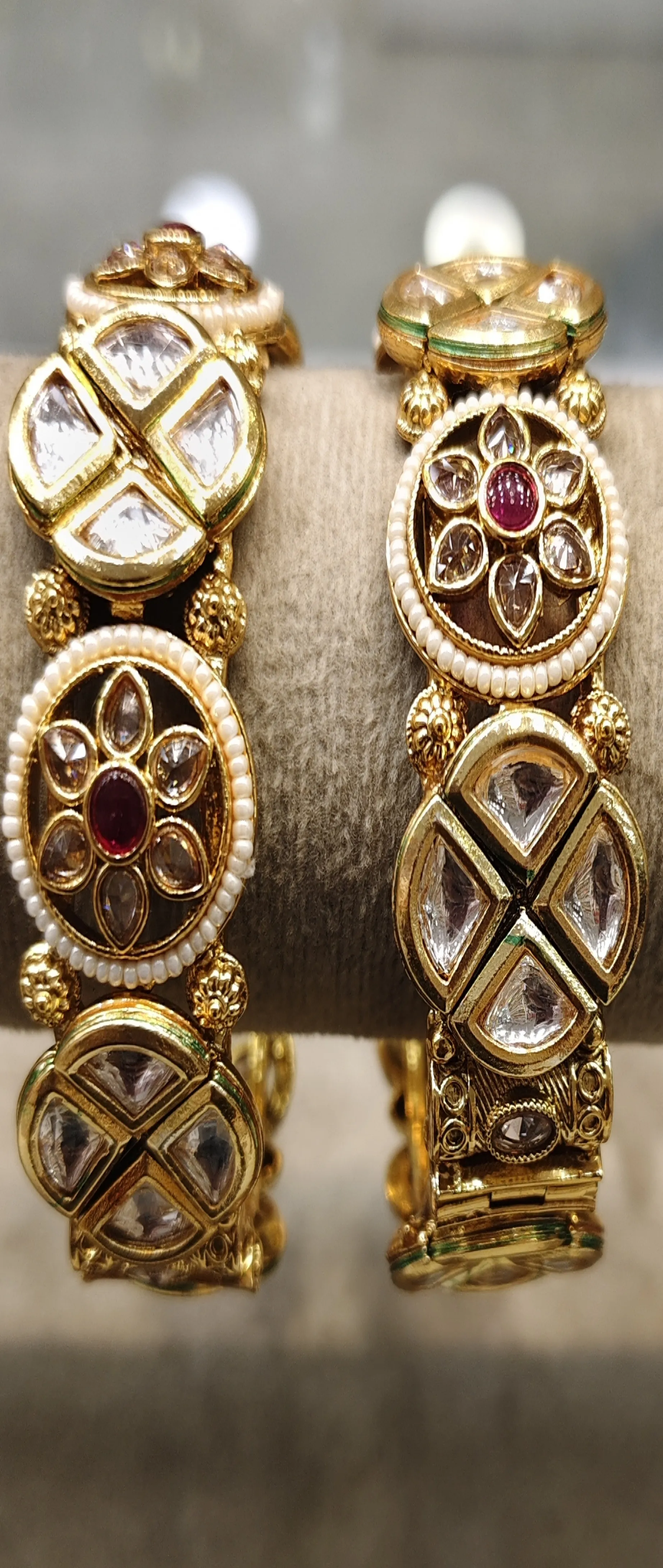 AC KUNDAN BANGLES view 3