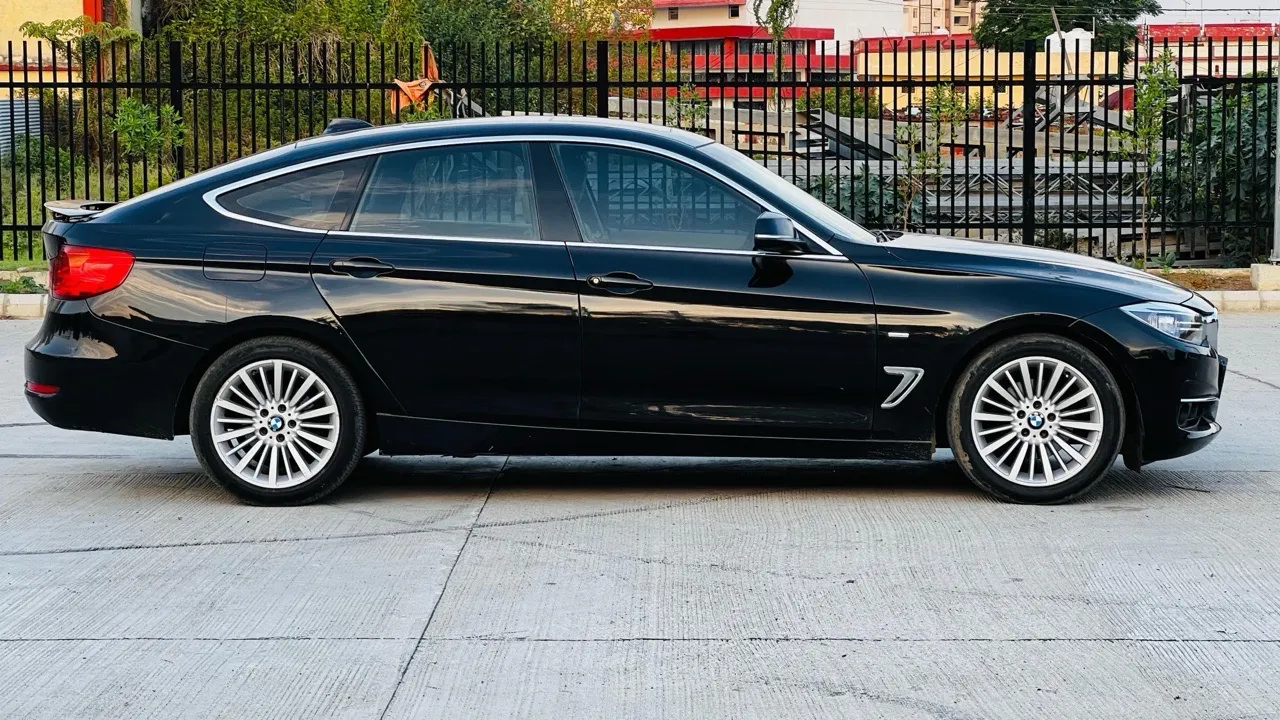 BMW 3 Series GT view 4