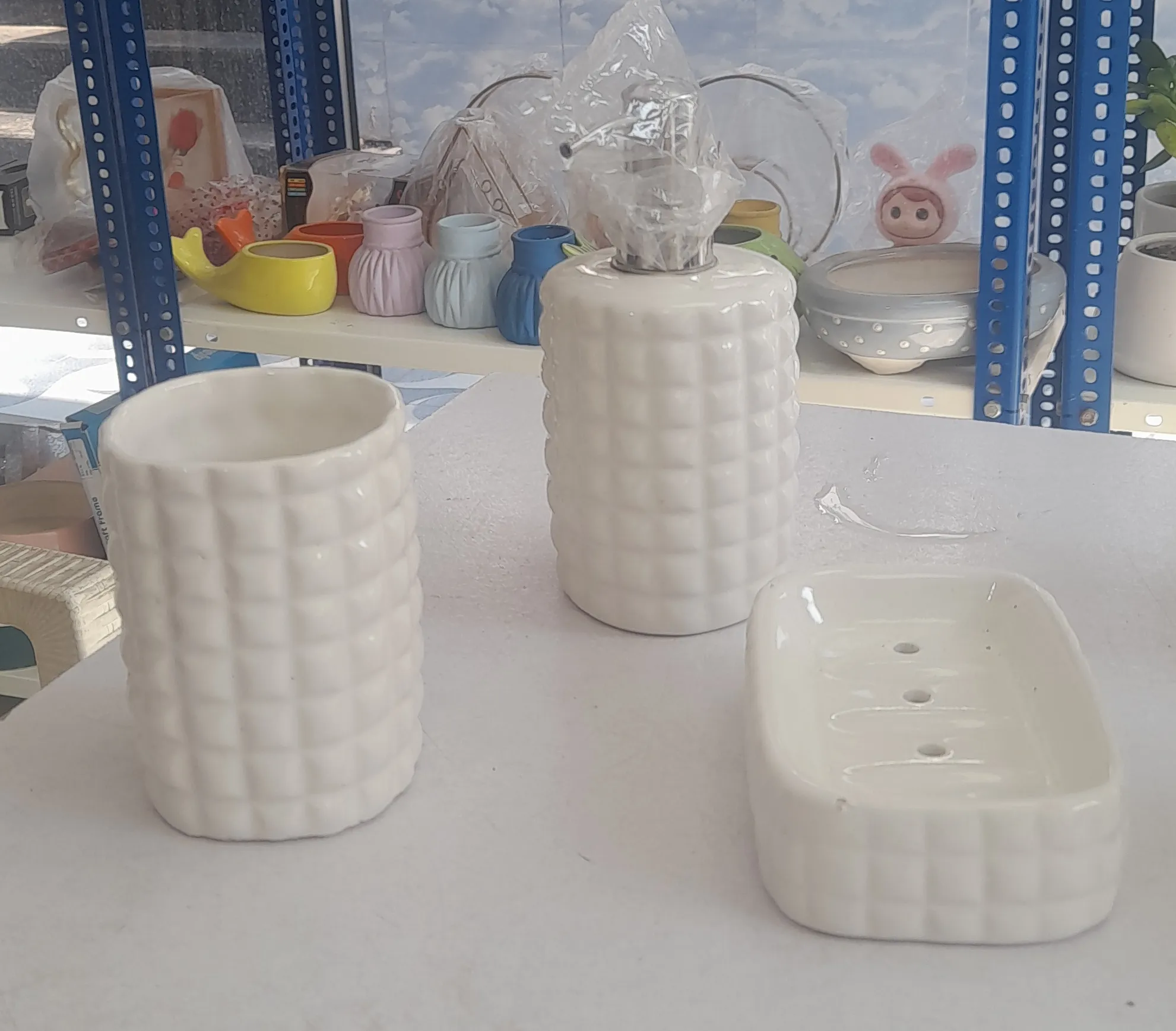 Textured Ceramic Bathroom Set Of 3 Nos view 2