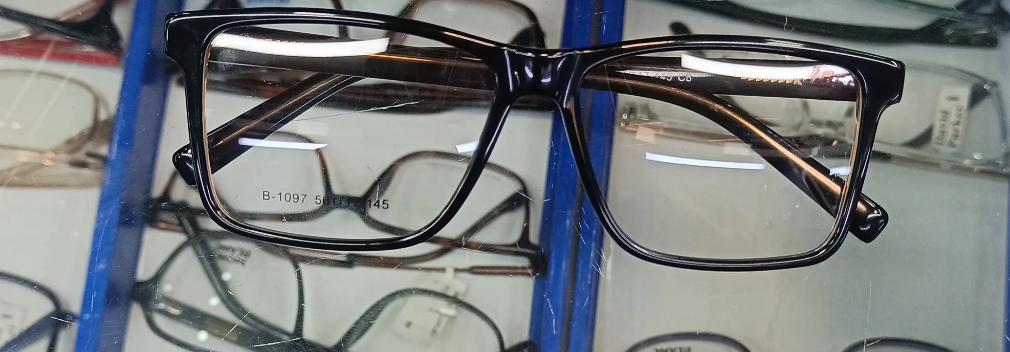 B-1097 Eyeglasses view 3
