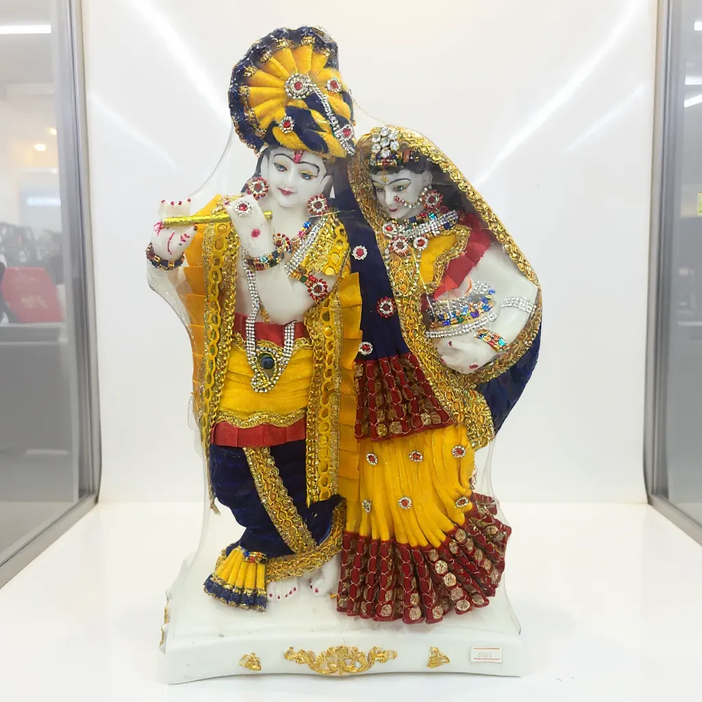 Radha Krishna Statue 1 view 2