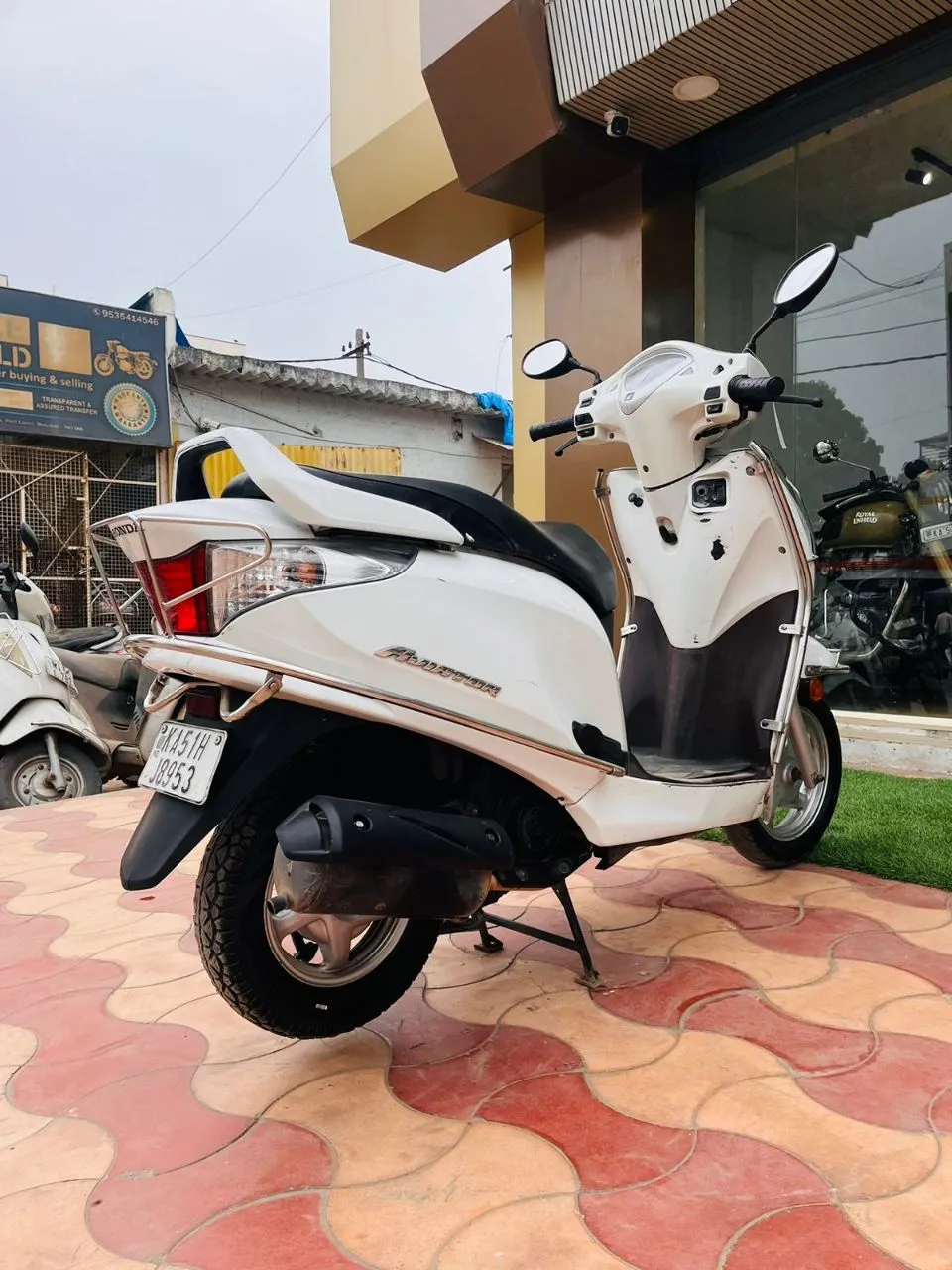 Aviator/2019 Model view 8