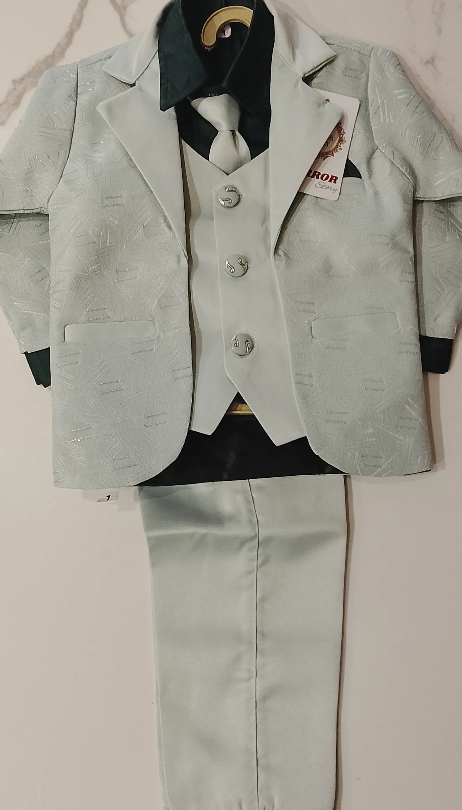 The Mirror Story Baba Suit 000 view 2