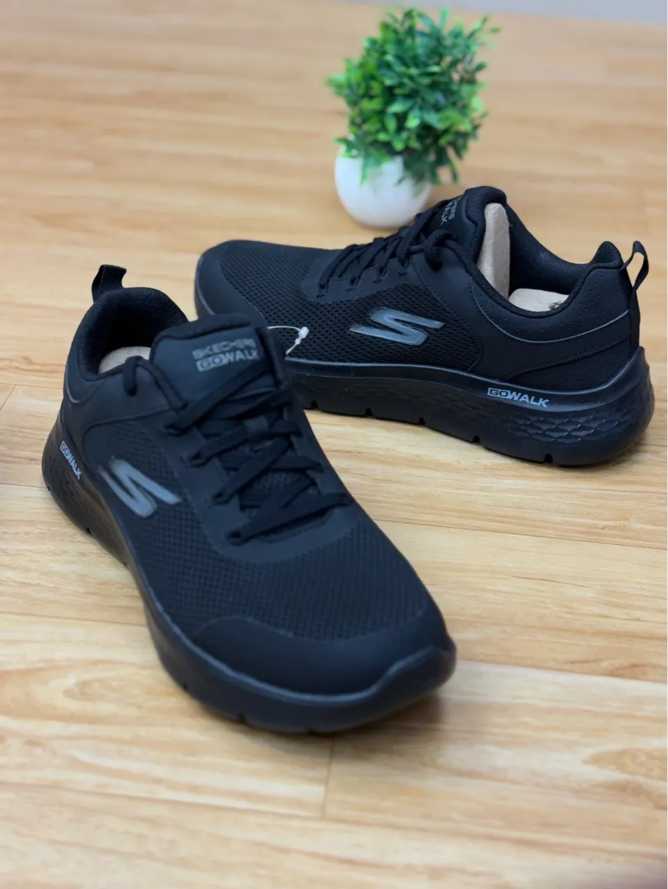 Skechers Go Walk view 4