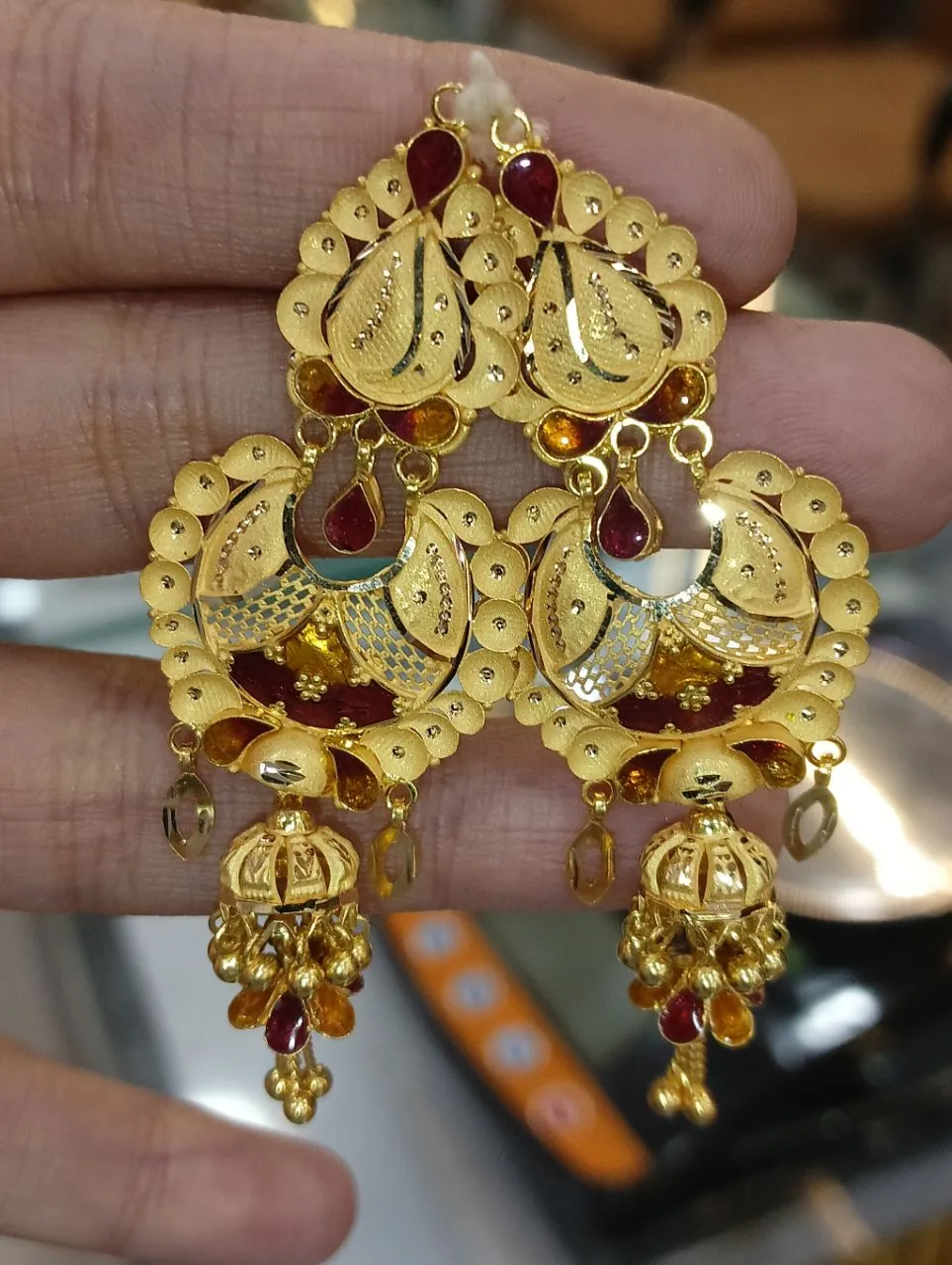 Traditional Gold Earrings view 3