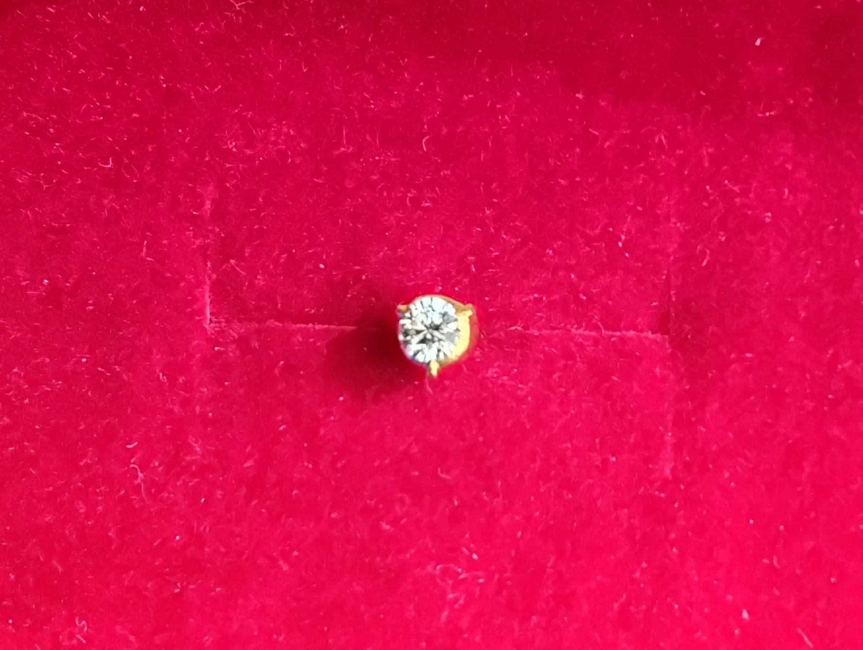 Diamond Nose Pin.. view 2