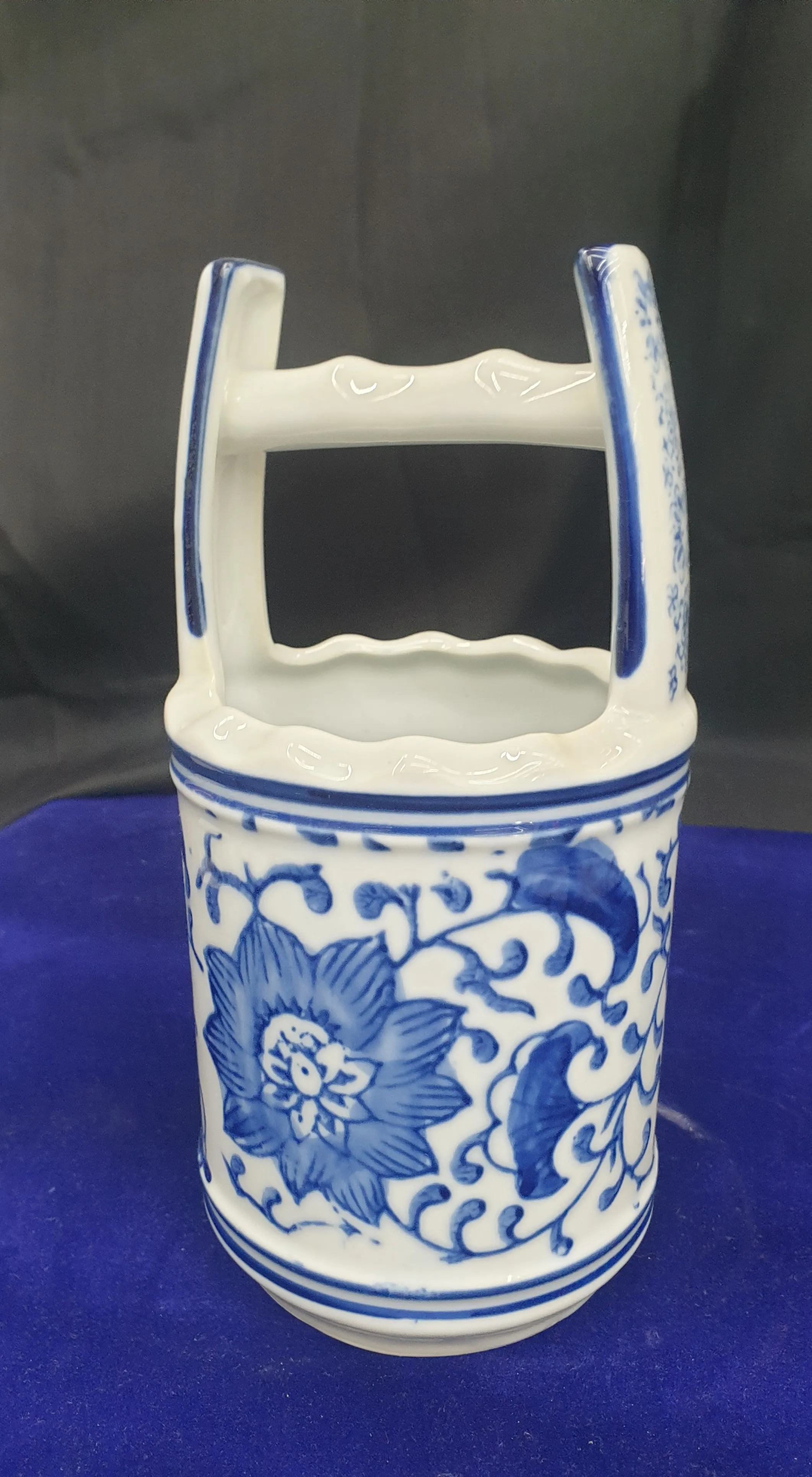 Blue Pottery Pulley view 2