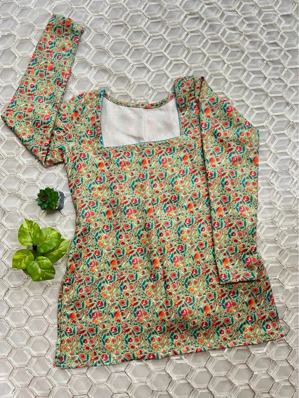 Green Floral Kurti (Woolen) view 4